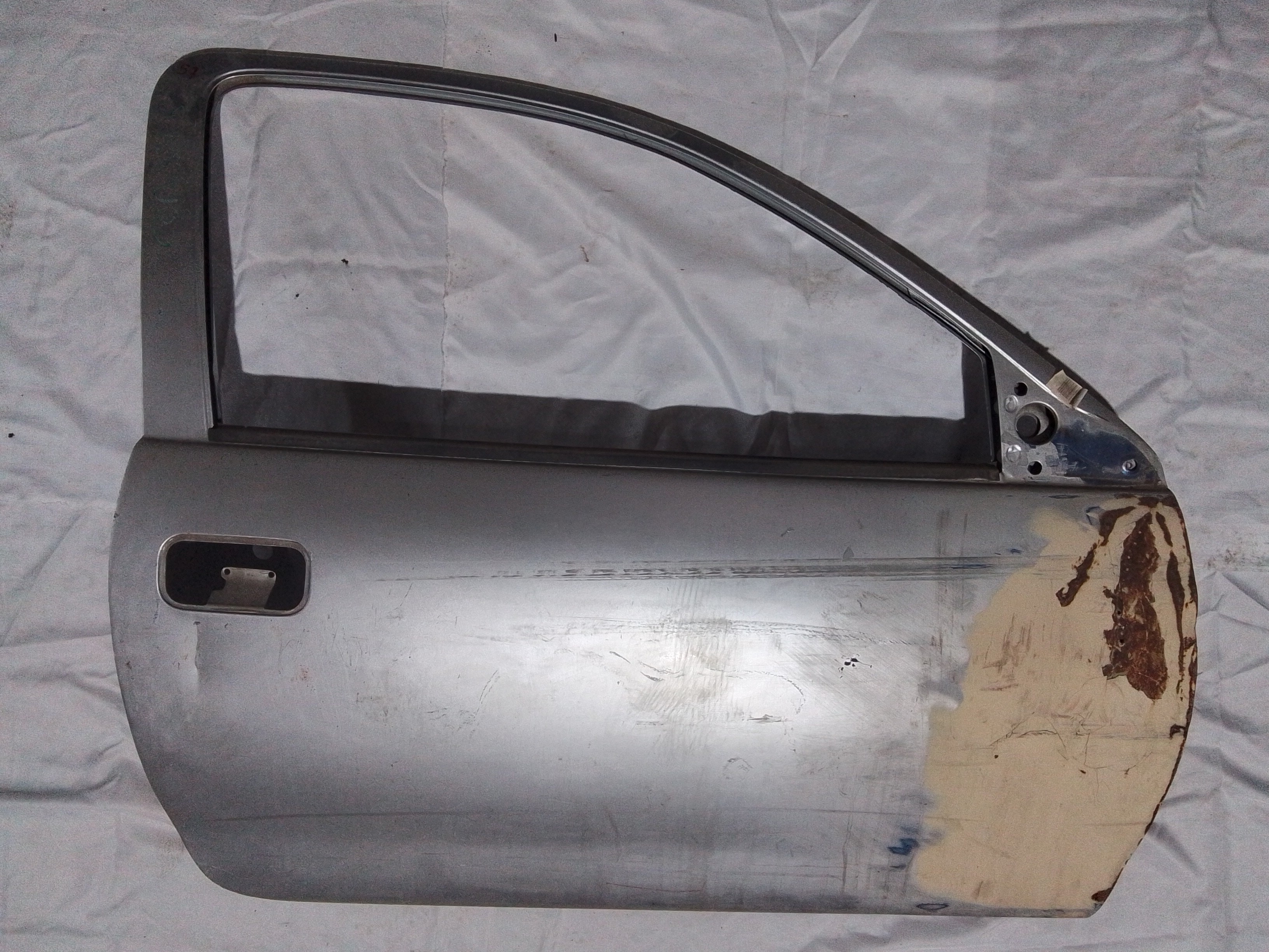 PUERTA DELANTERA DERECHA Chevrolet Corsa 2005