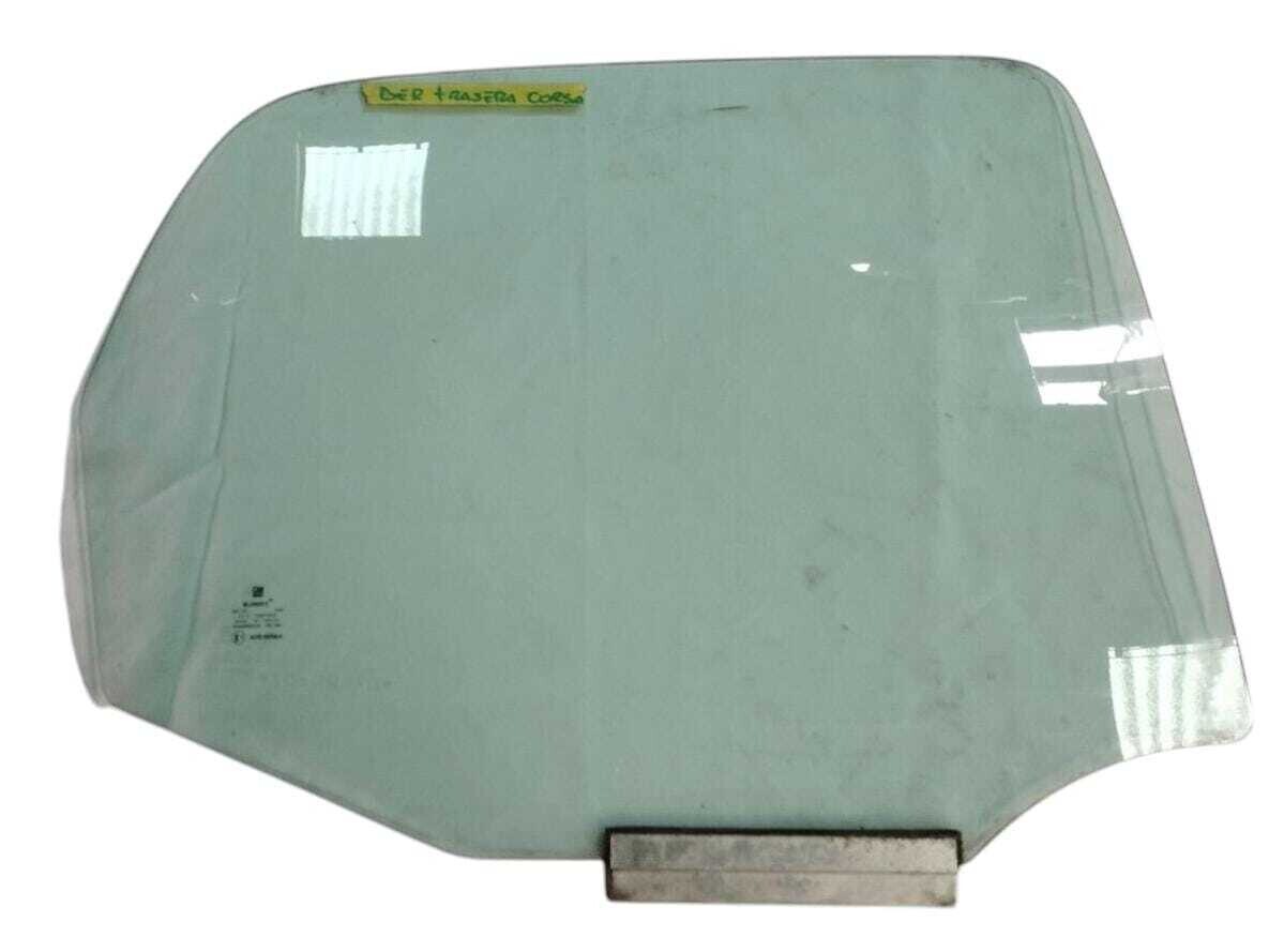 VIDRIO PUERTA TRASERA DERECHA Chevrolet Corsa 2005