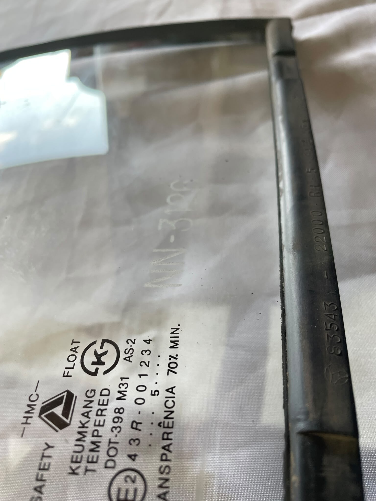 VIDRIO ALETA TRASERO DERECHO Hyundai Accent 1996