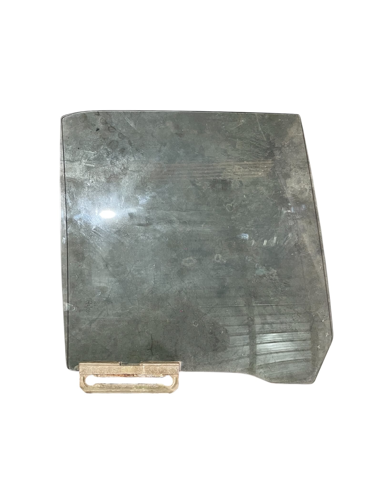 VIDRIO PUERTA TRASERA DERECHA Mazda 323 1993