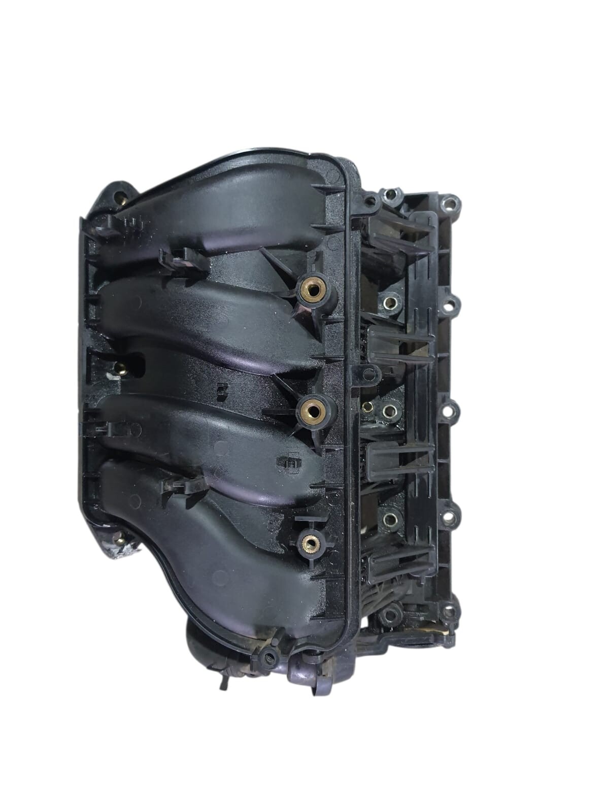 MULTIPLE DE ADMISION PARTE INFERIOR Chevrolet spark GT 2011
