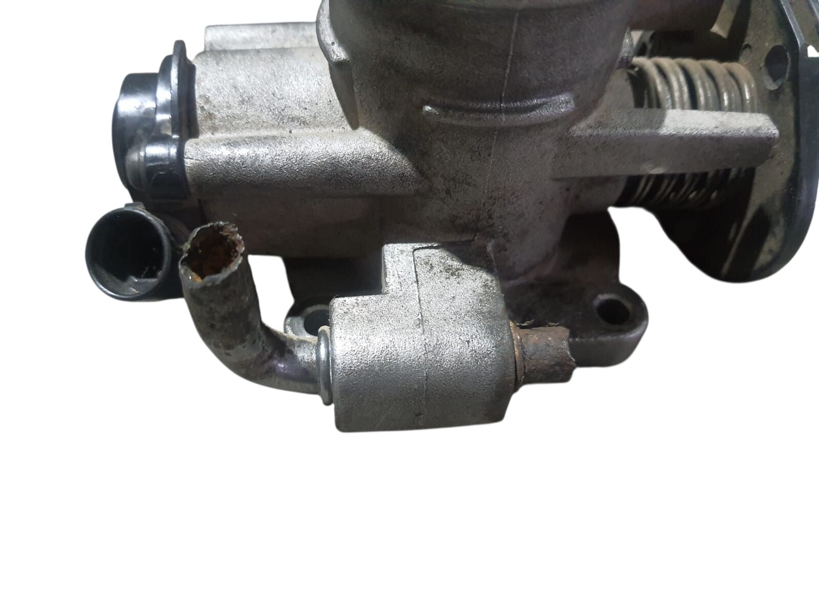 CUERPO DE ACELERACION CON DETALLE Chevrolet spark GT 2011