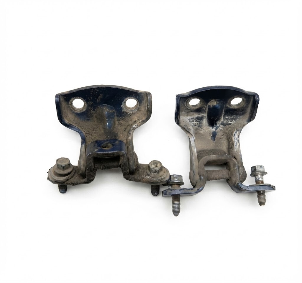 Bisagras puerta trasera derecha Hyundai Accent 1997