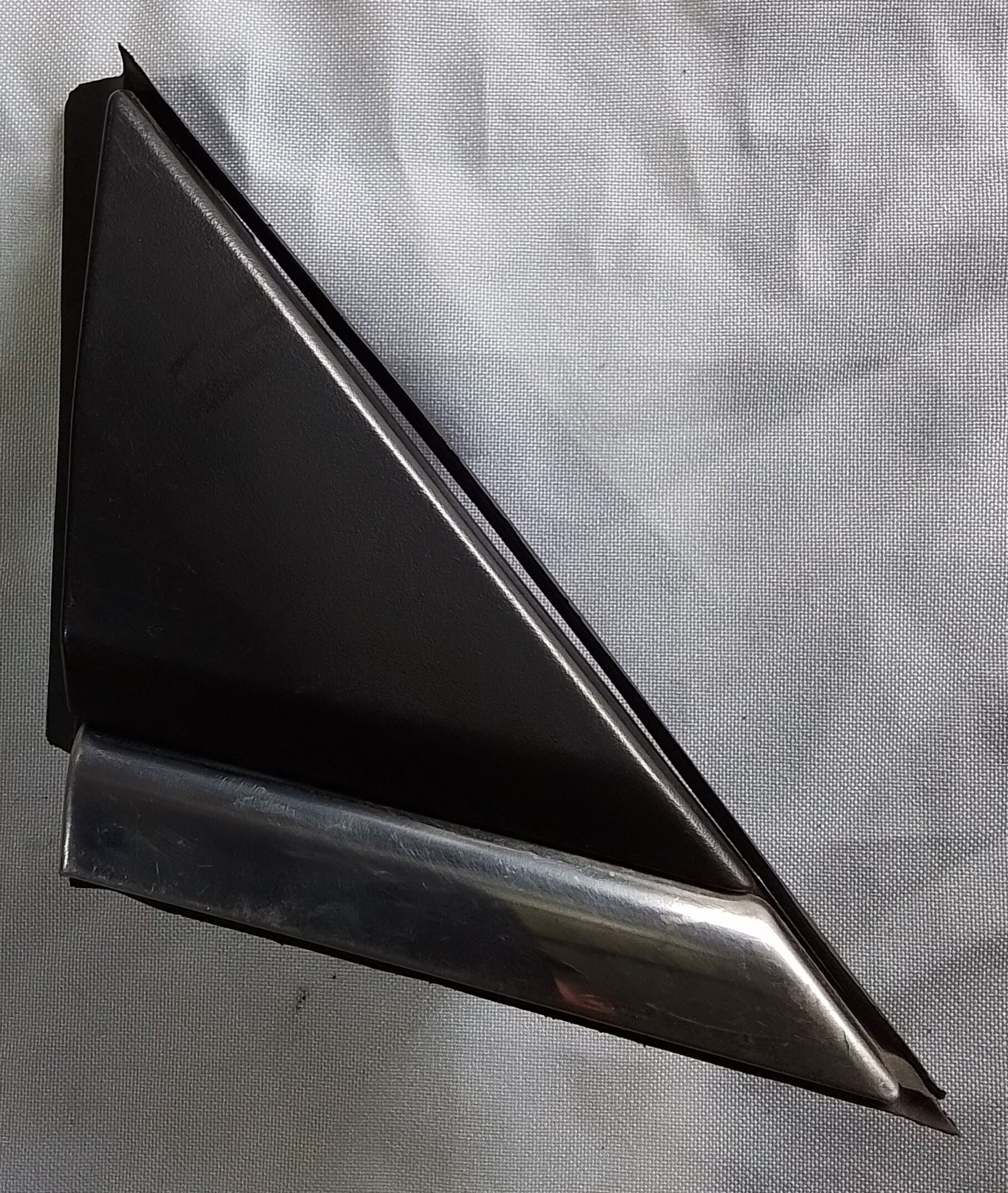 MOLDURA INTERIOR ESPEJO RETROVISOR IZQ Chevrolet Captiva 2021