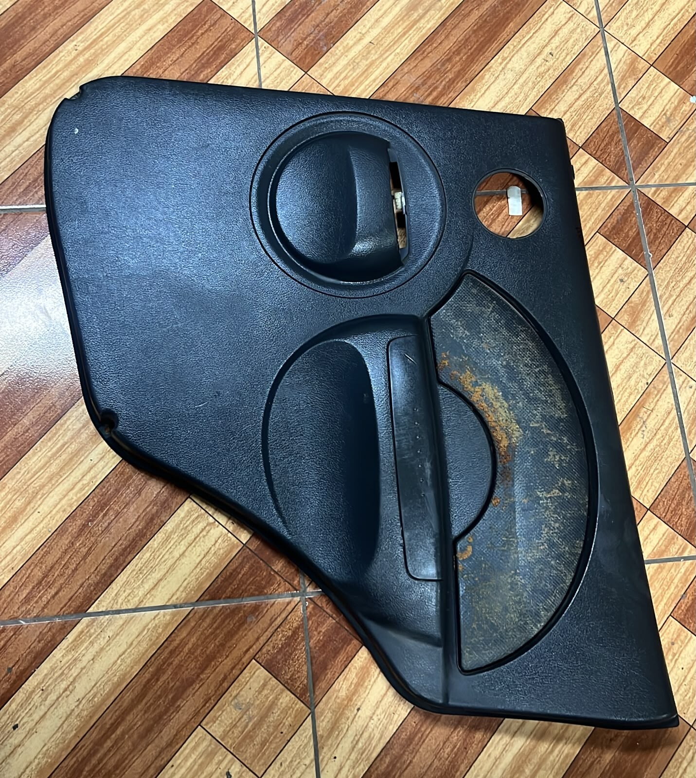 Tapiz trasero derecho Chevrolet Aveo 2006