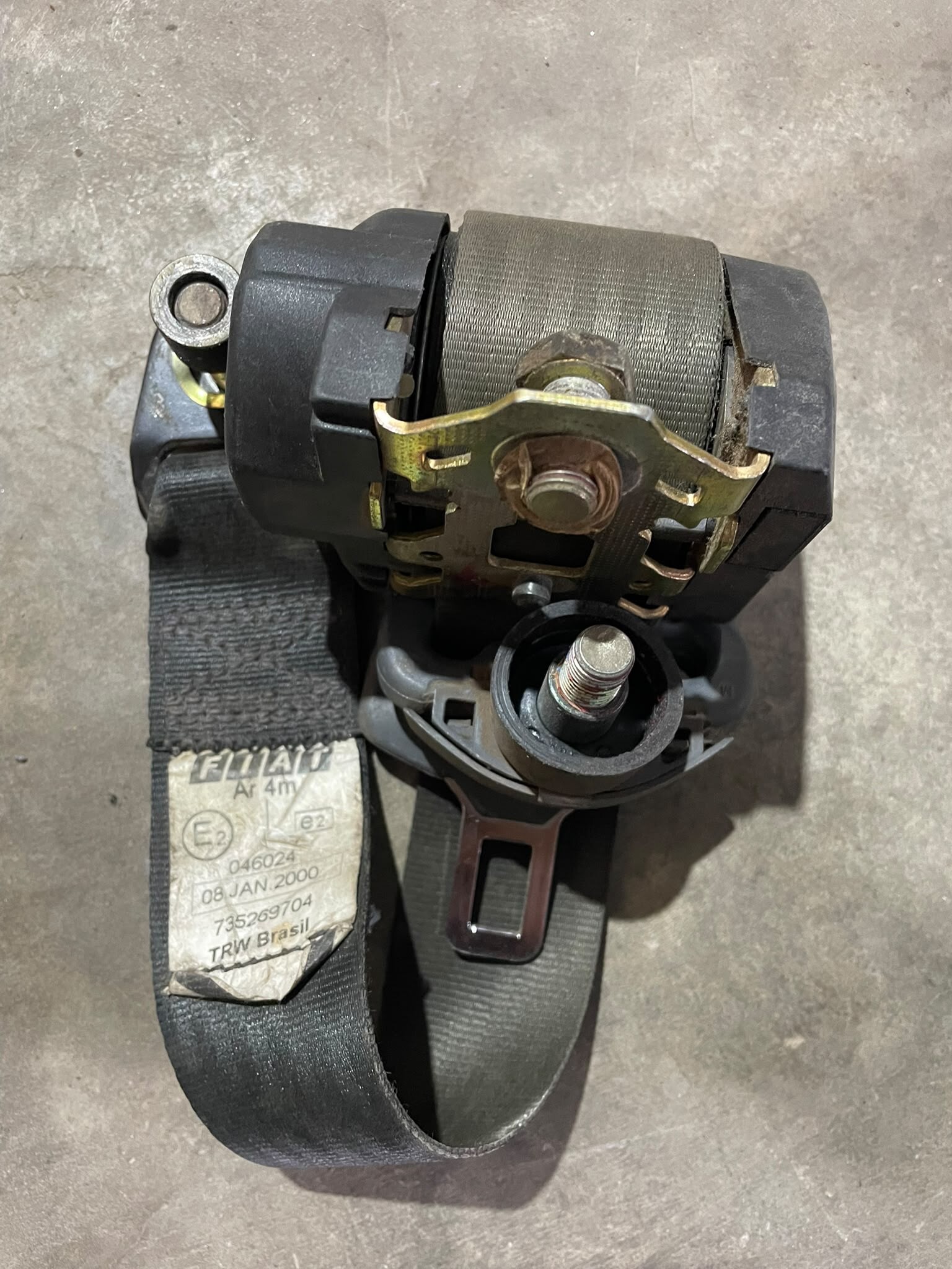 CINTURON TRASERO IZQUIERDO Fiat PALIO EDX 13 2000
