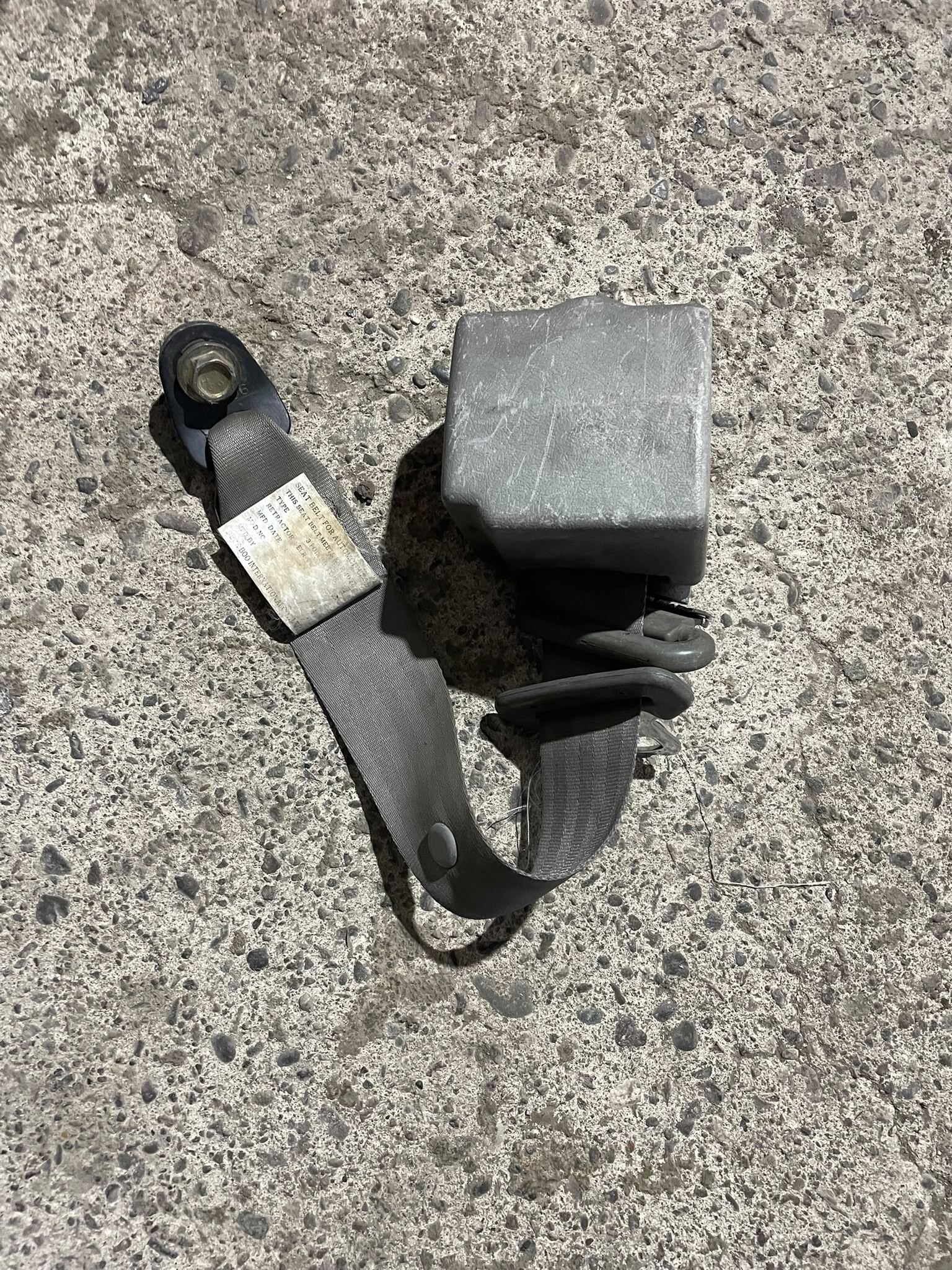 CINTURON TRASERO Kia Pride 1998