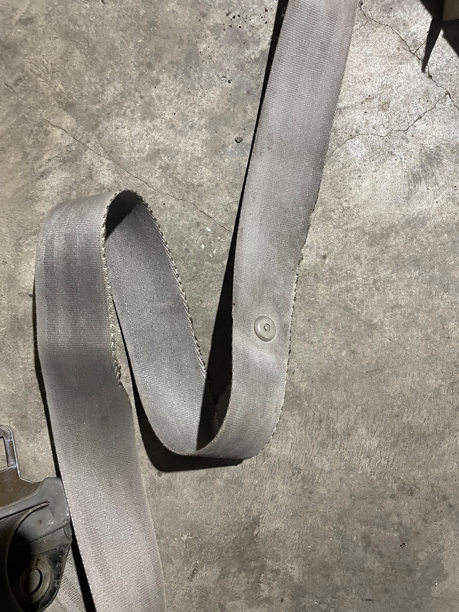 CINTURON DELANTERO IZQUIERDO Kia Pride 1998