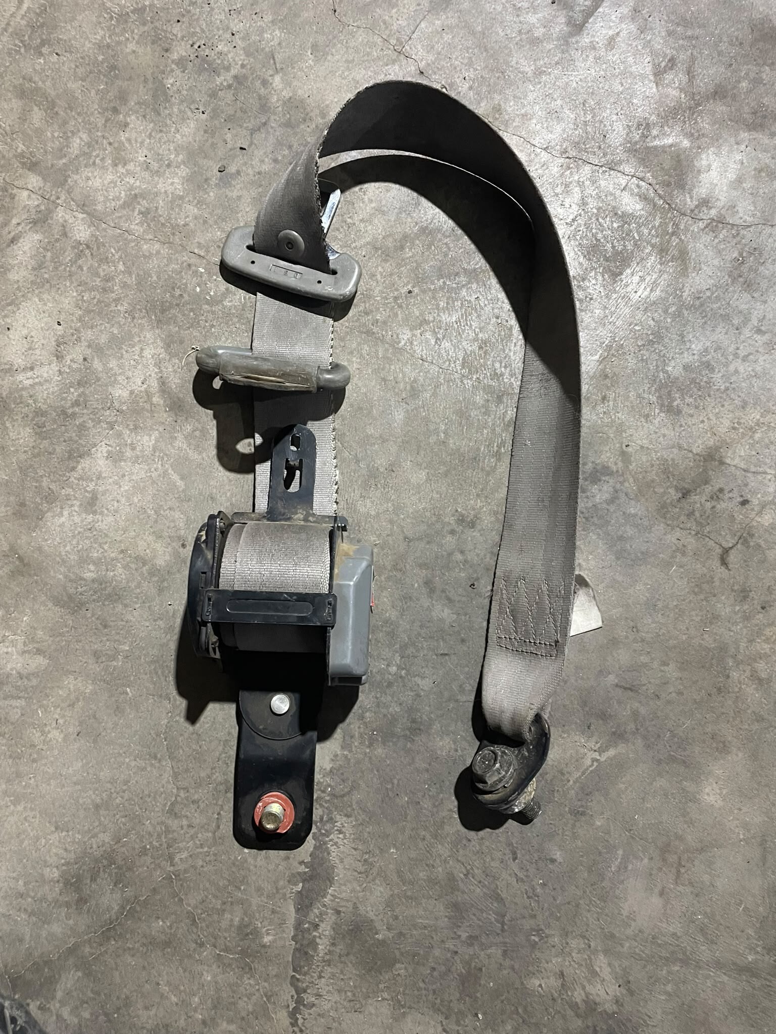 CINTURON DELANTERO IZQUIERDO Kia Pride 1998