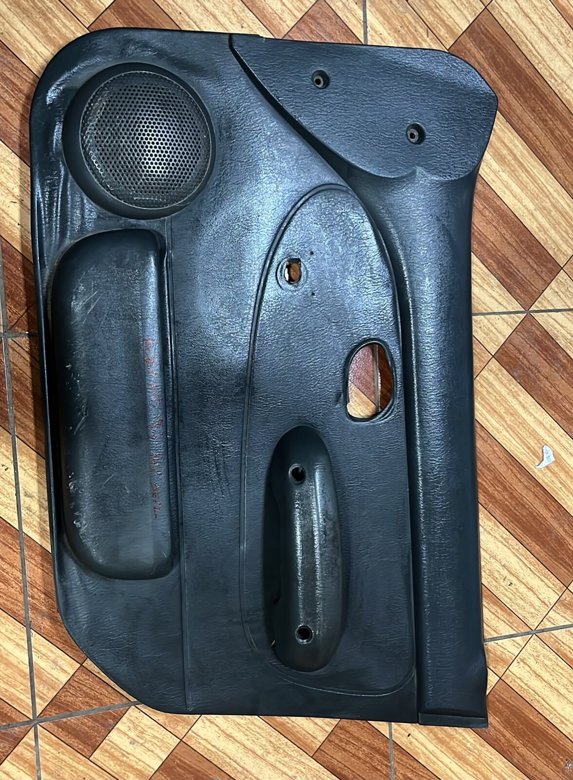 Tapiz delantero derecho Hyundai Accent 1997