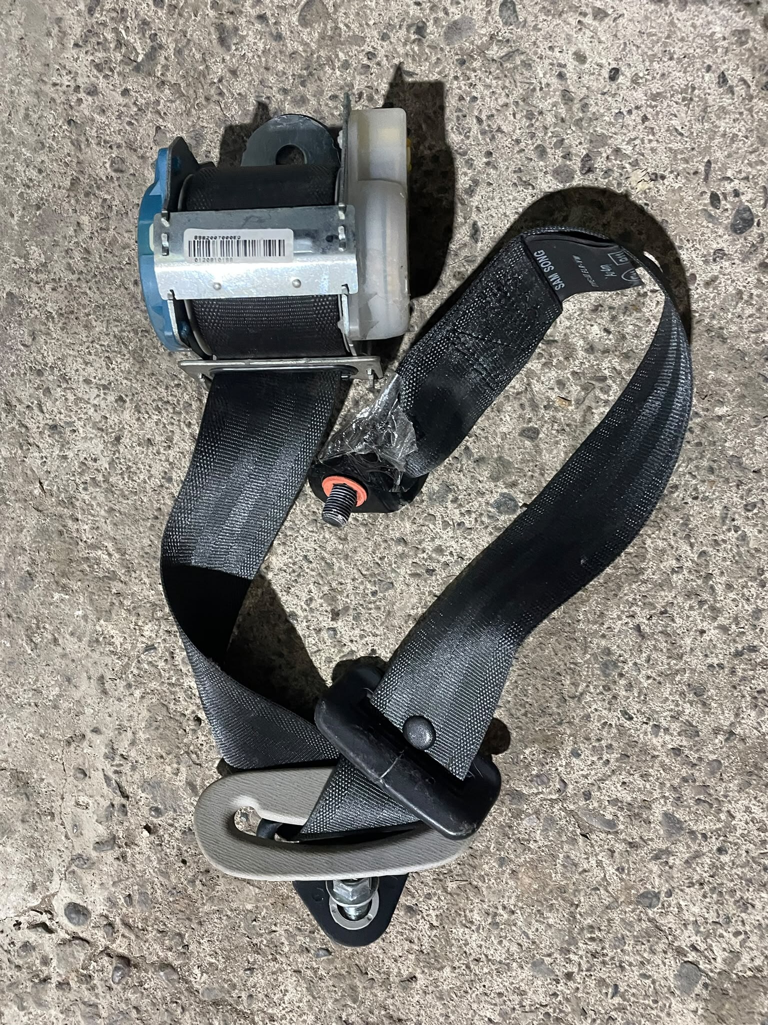 CINTURON TRASERO IZQUIERDO Kia MORNING EX11 2011