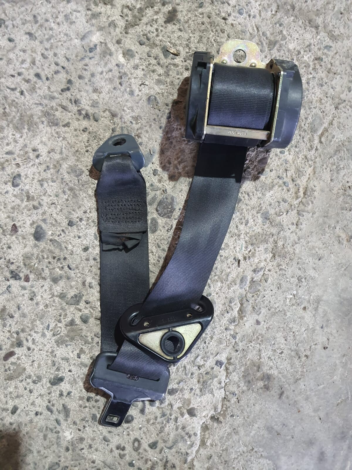 CINTURON DELANTERO IZQUIERDO Peugeot 106 2002