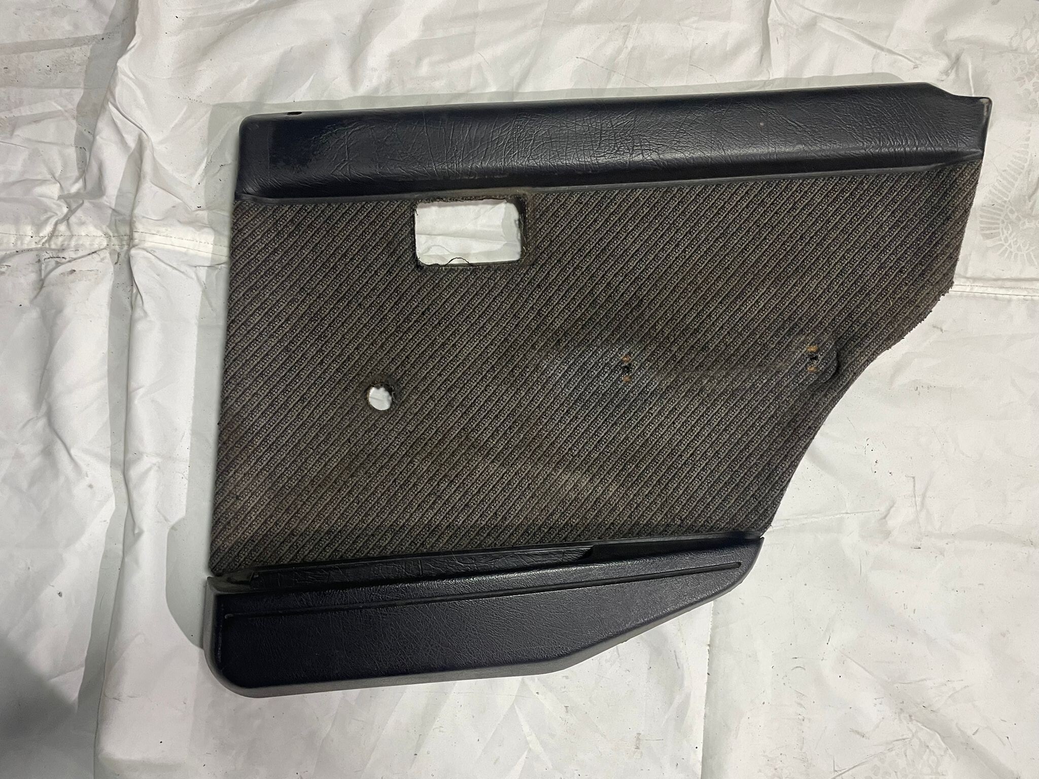 PUERTA TRASERA IZQUIERDA Citroen Ax 1993