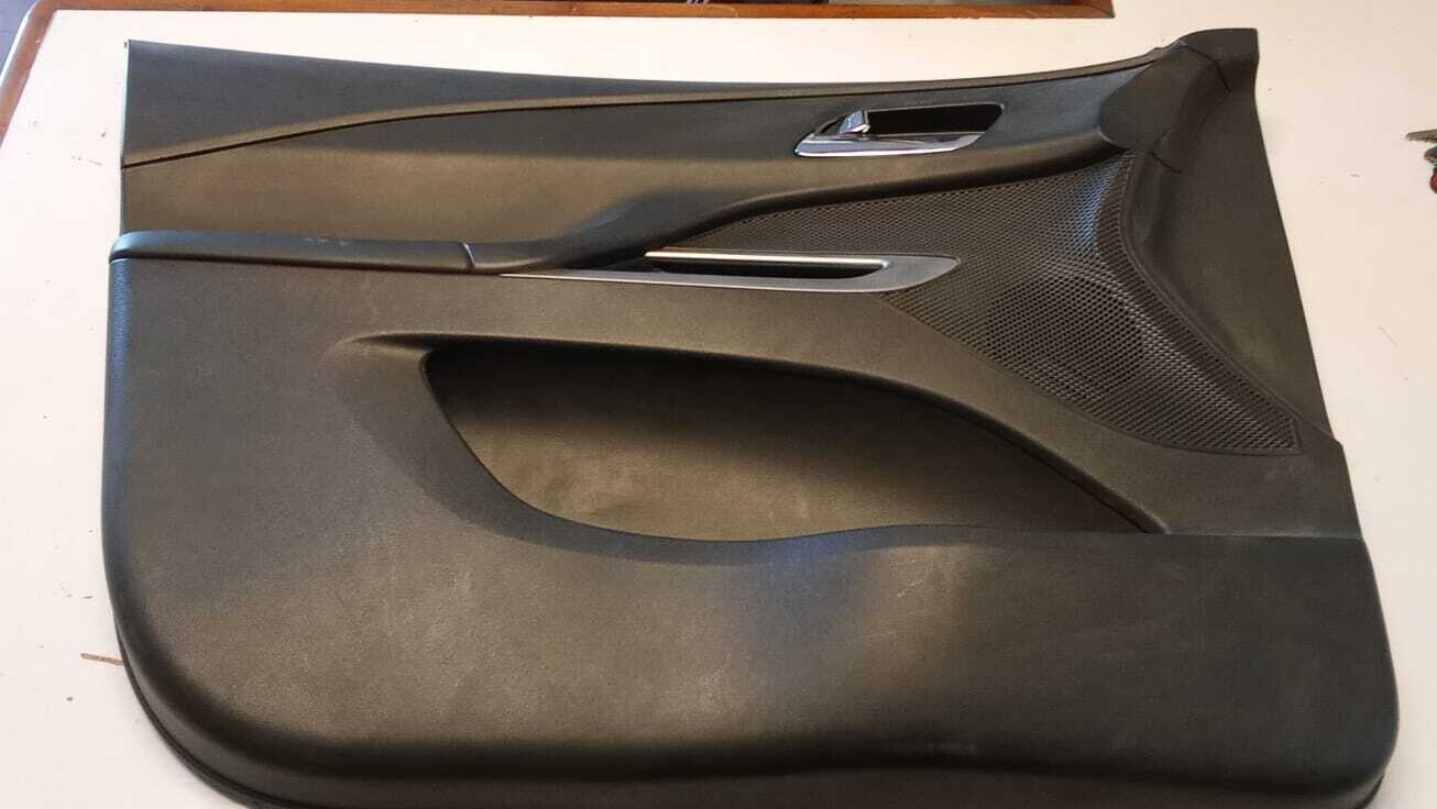 TAPIZ DELANTERO IZQUIERDO Chevrolet Sail 2021