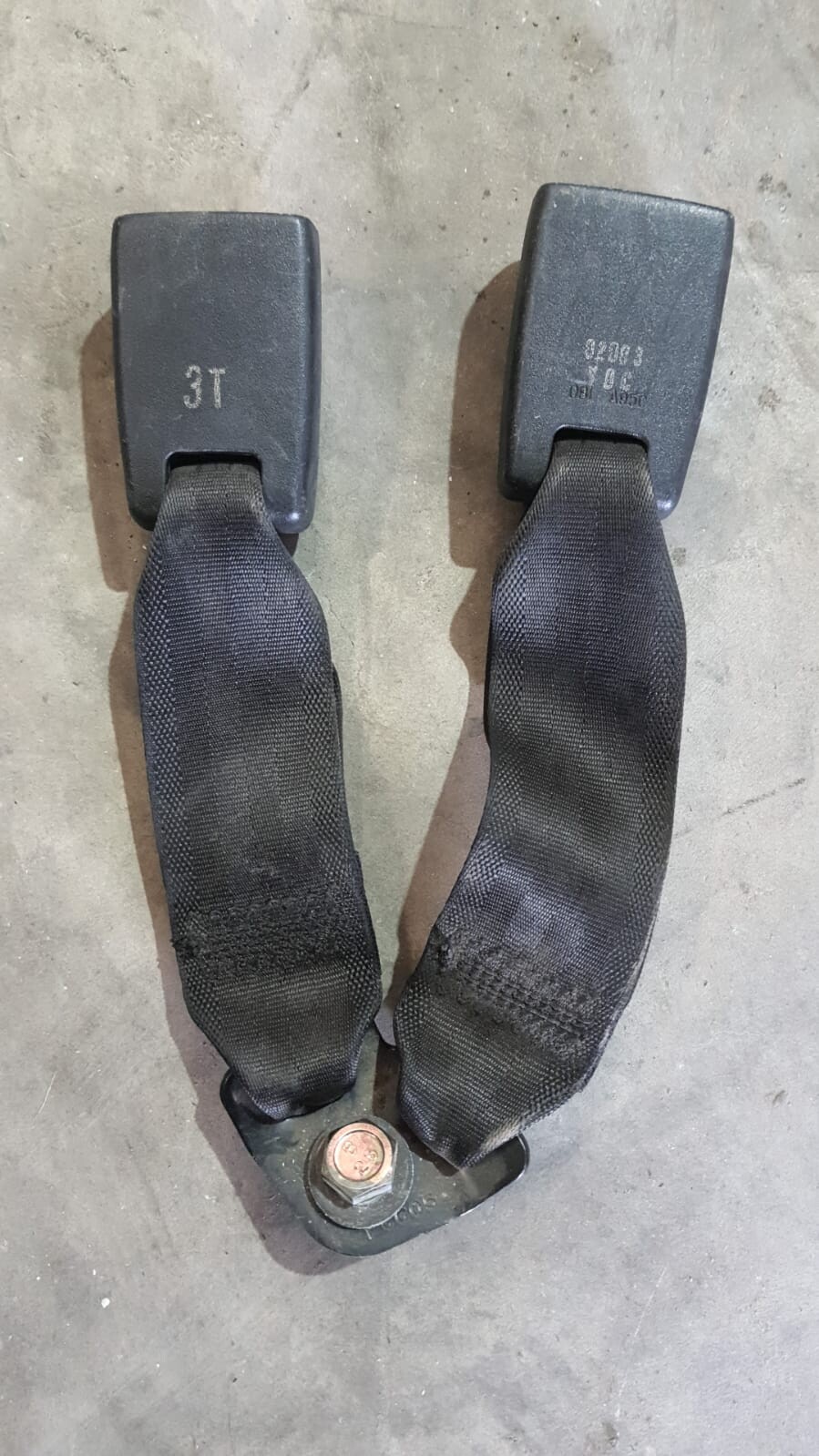 TRINQUETES CINTURONES TRASEROS Daewoo Lanos 2003