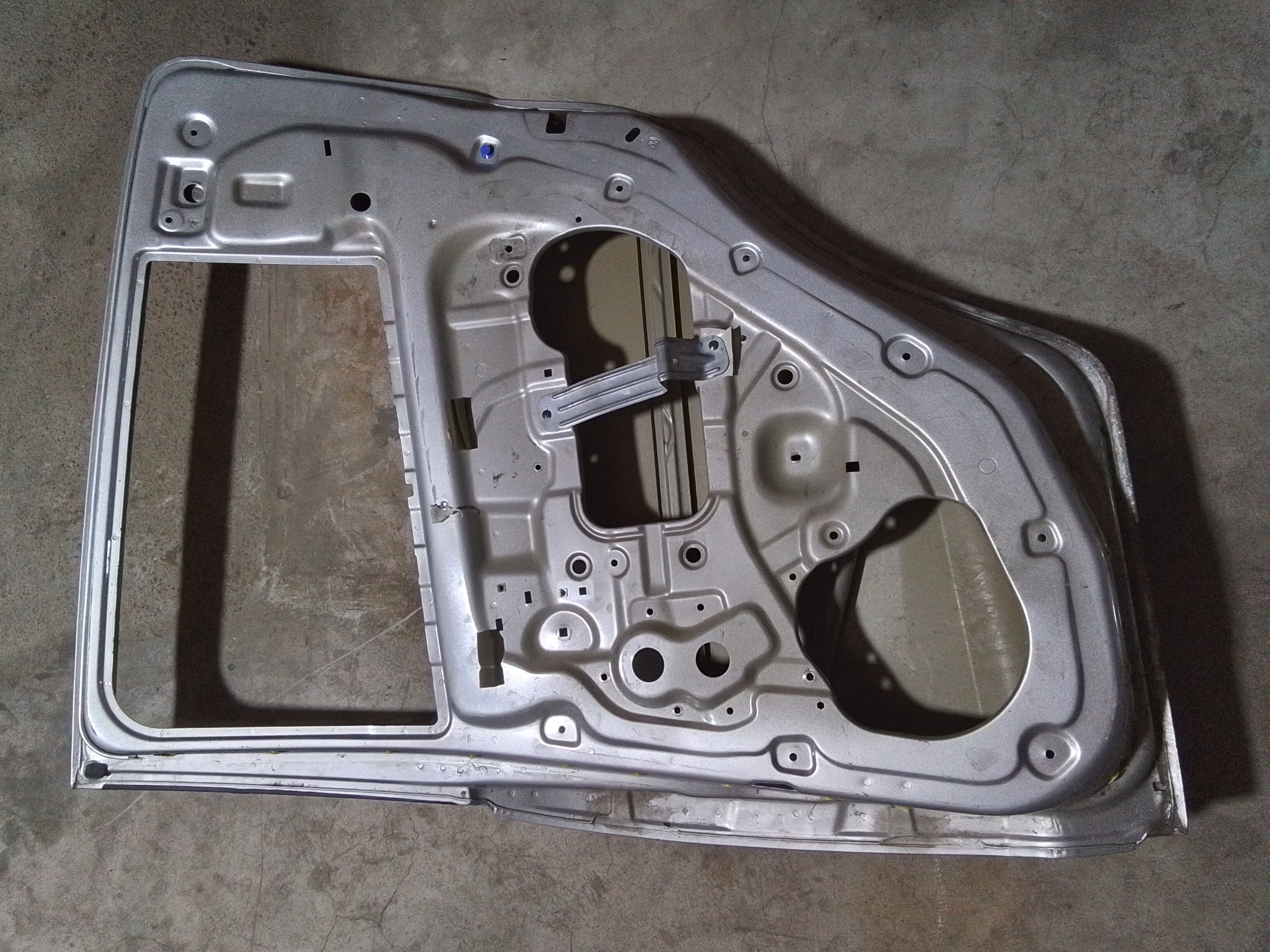 PUERTA TRASERA DERECHA Chevrolet spark GT 2011
