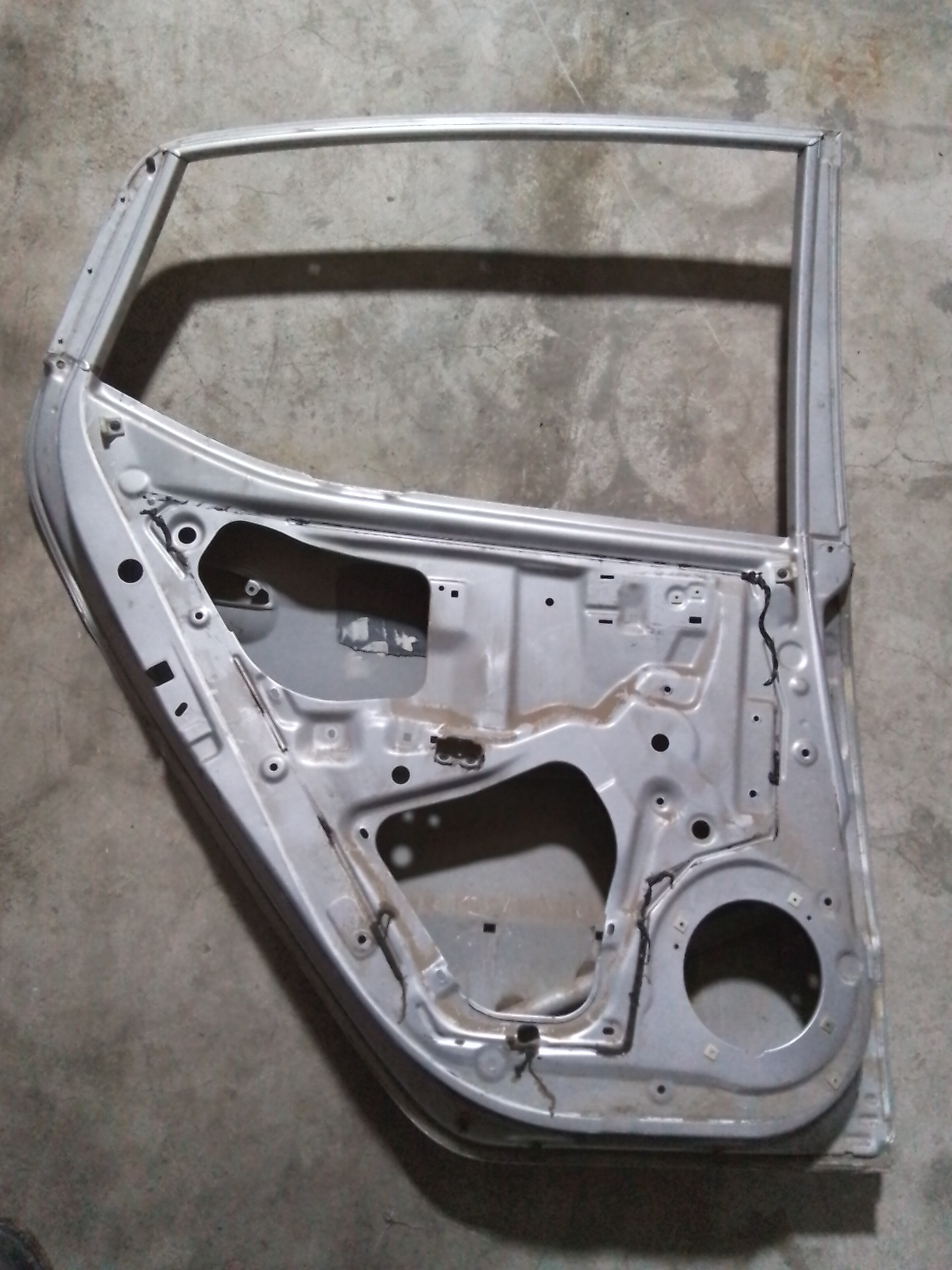 PUERRA TRASERA IZQ Hyundai I10 2013