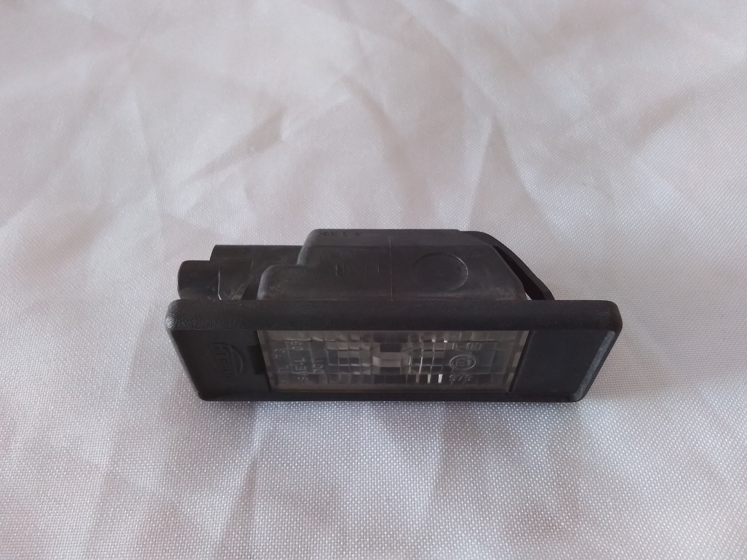 LUZ PATENTE TRASERA Peugeot 106 2002