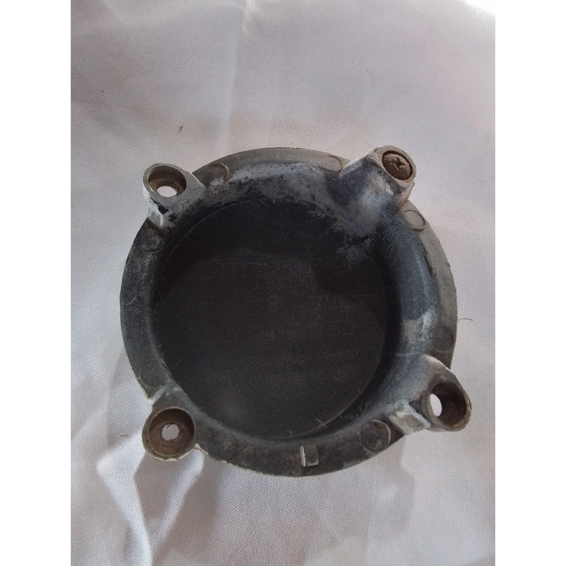 TAPA NEBLINERO IZQ Kia K2500 Frontier 2001