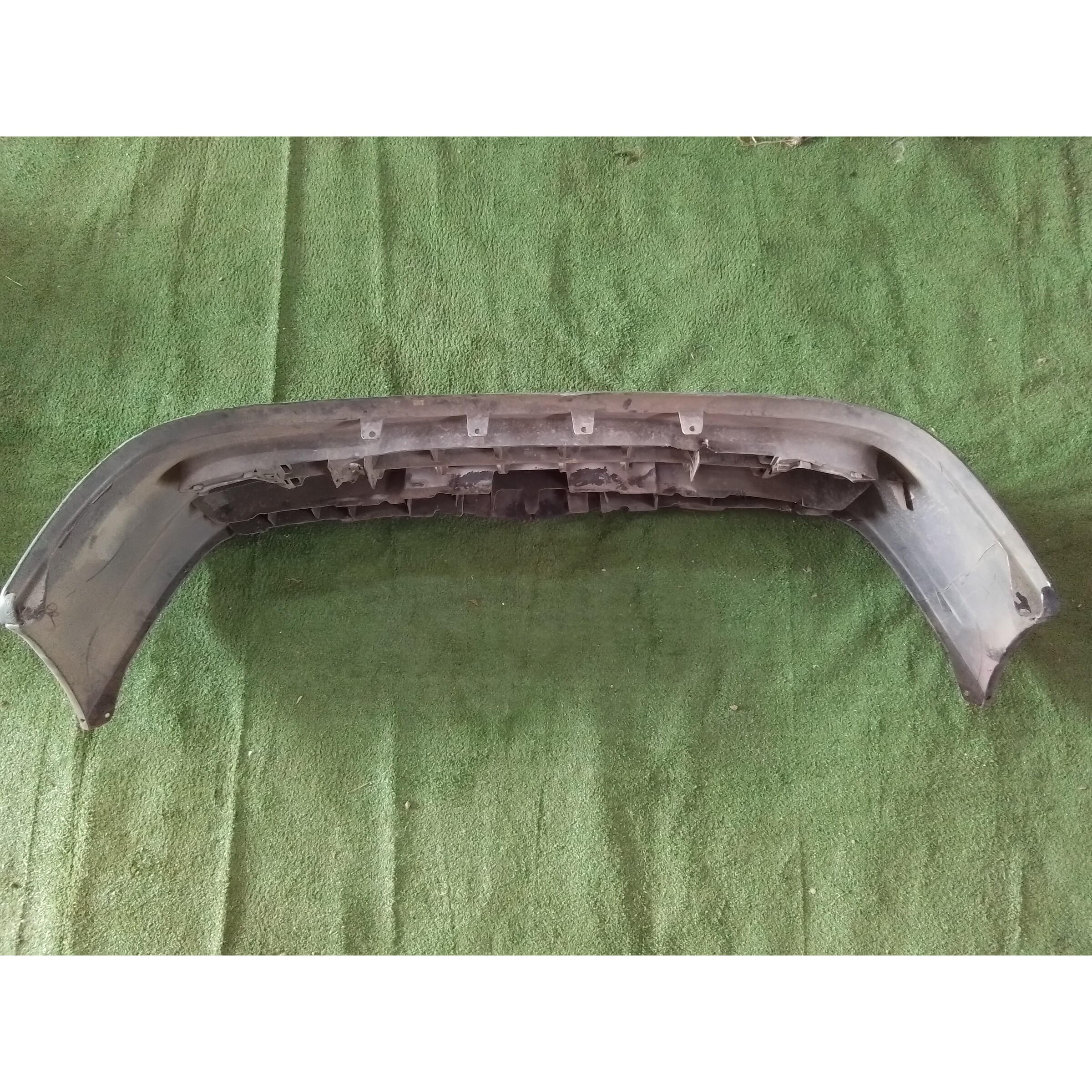 PARACHOQUE DELANTERO (DAÑO POR DESGASTE) Renault Megane 2000