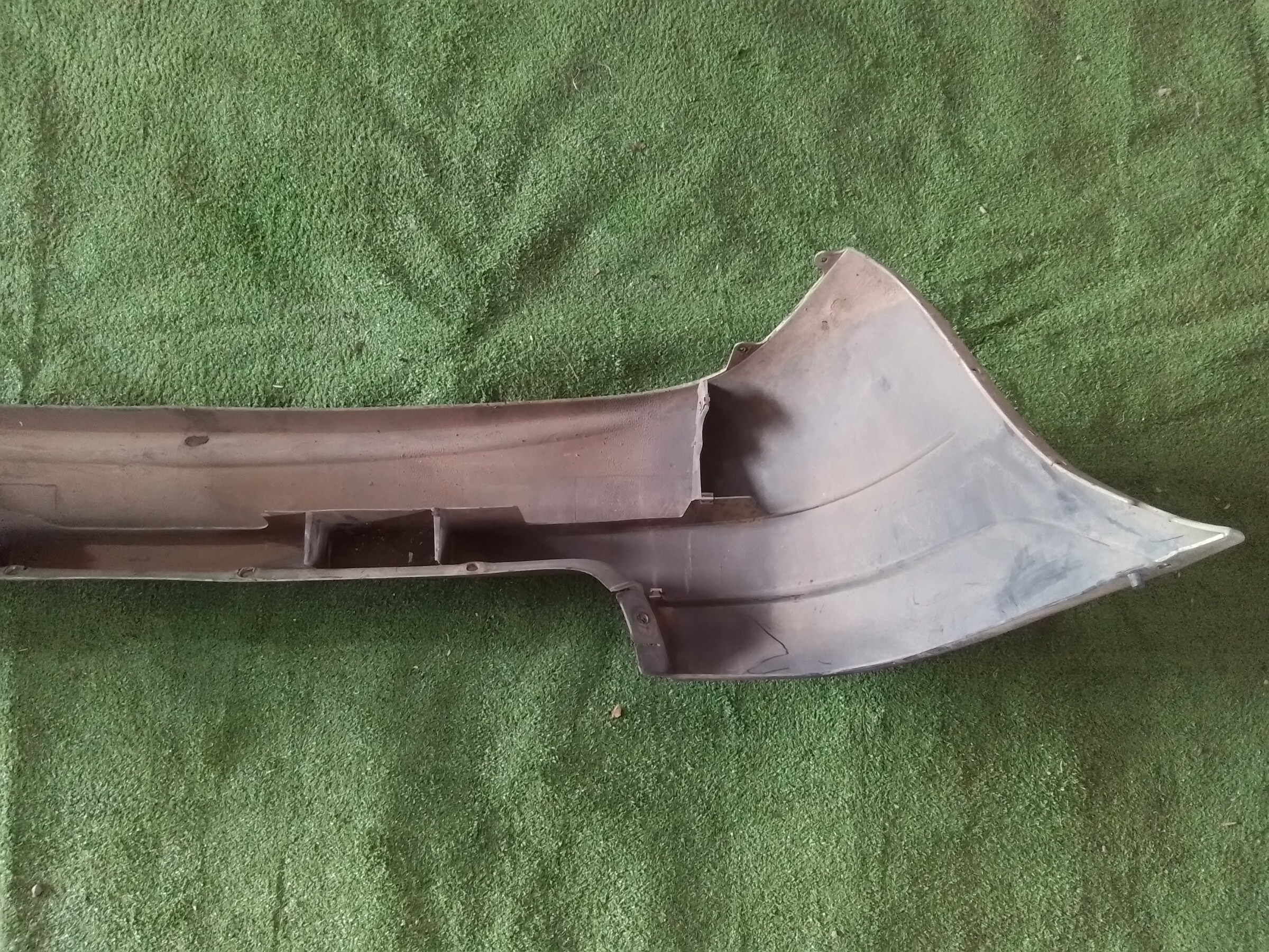 PARACHOQUE TRASERO Renault Megane 2000