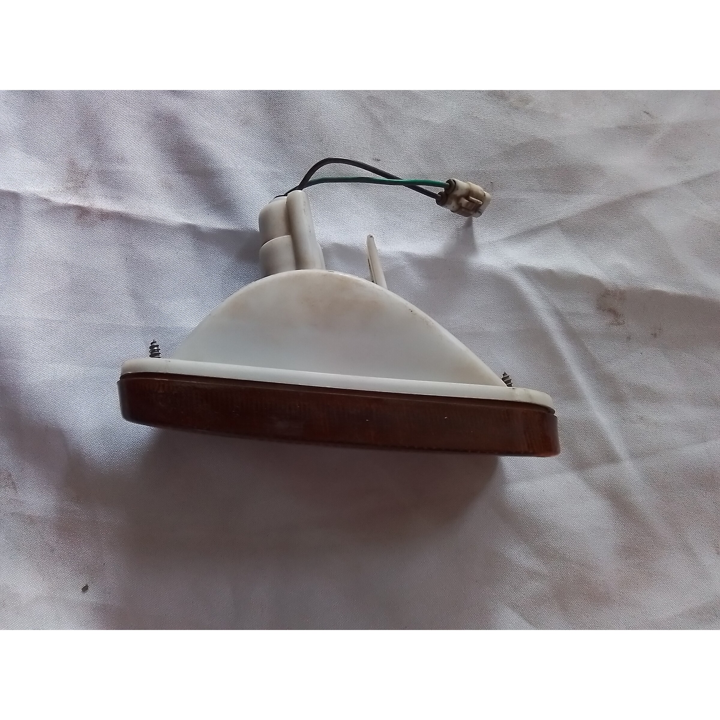 INTERMITENTE PARACHOQUE DELANTERO Suzuki Swift 1993