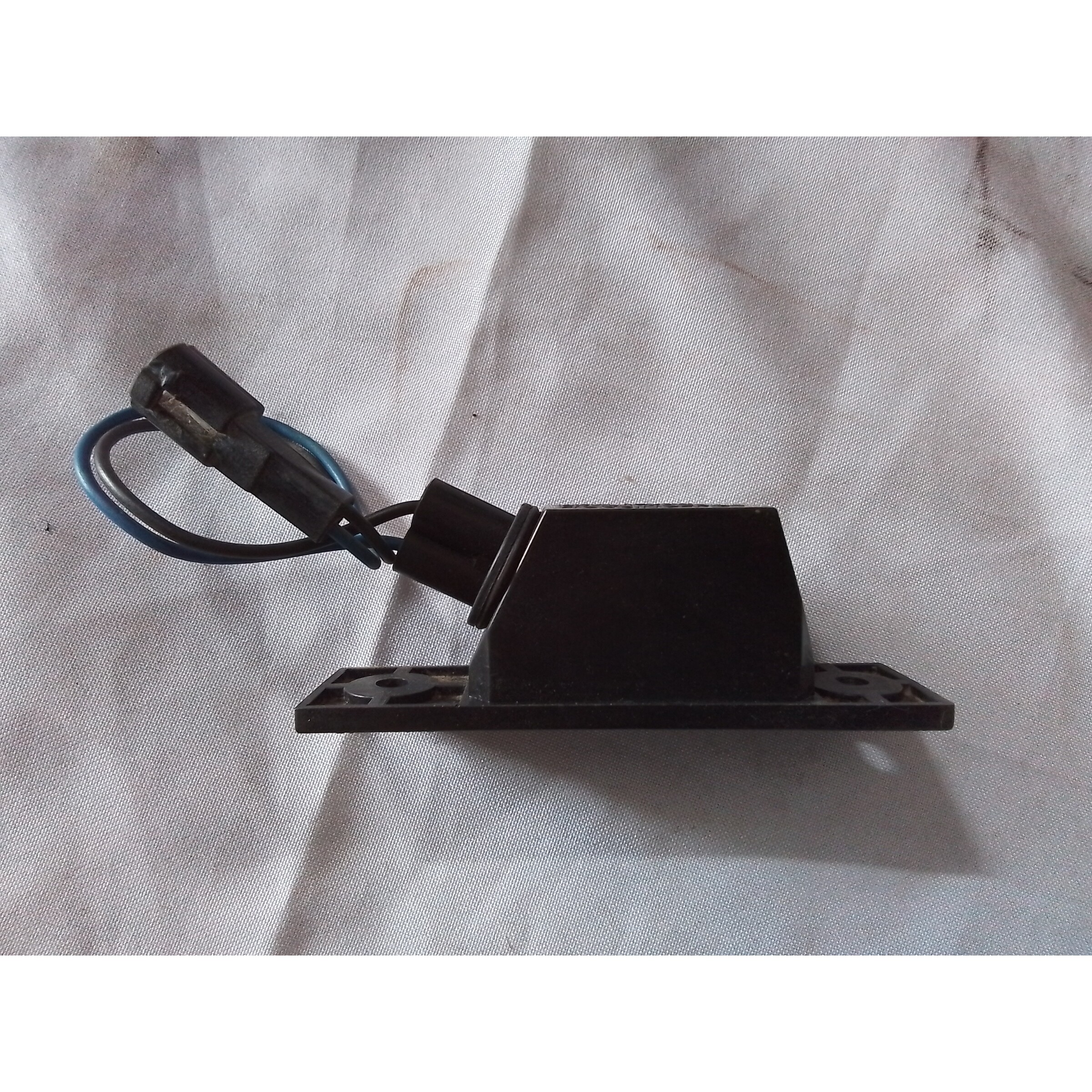 LUZ PATENTE Changan CV1 2016