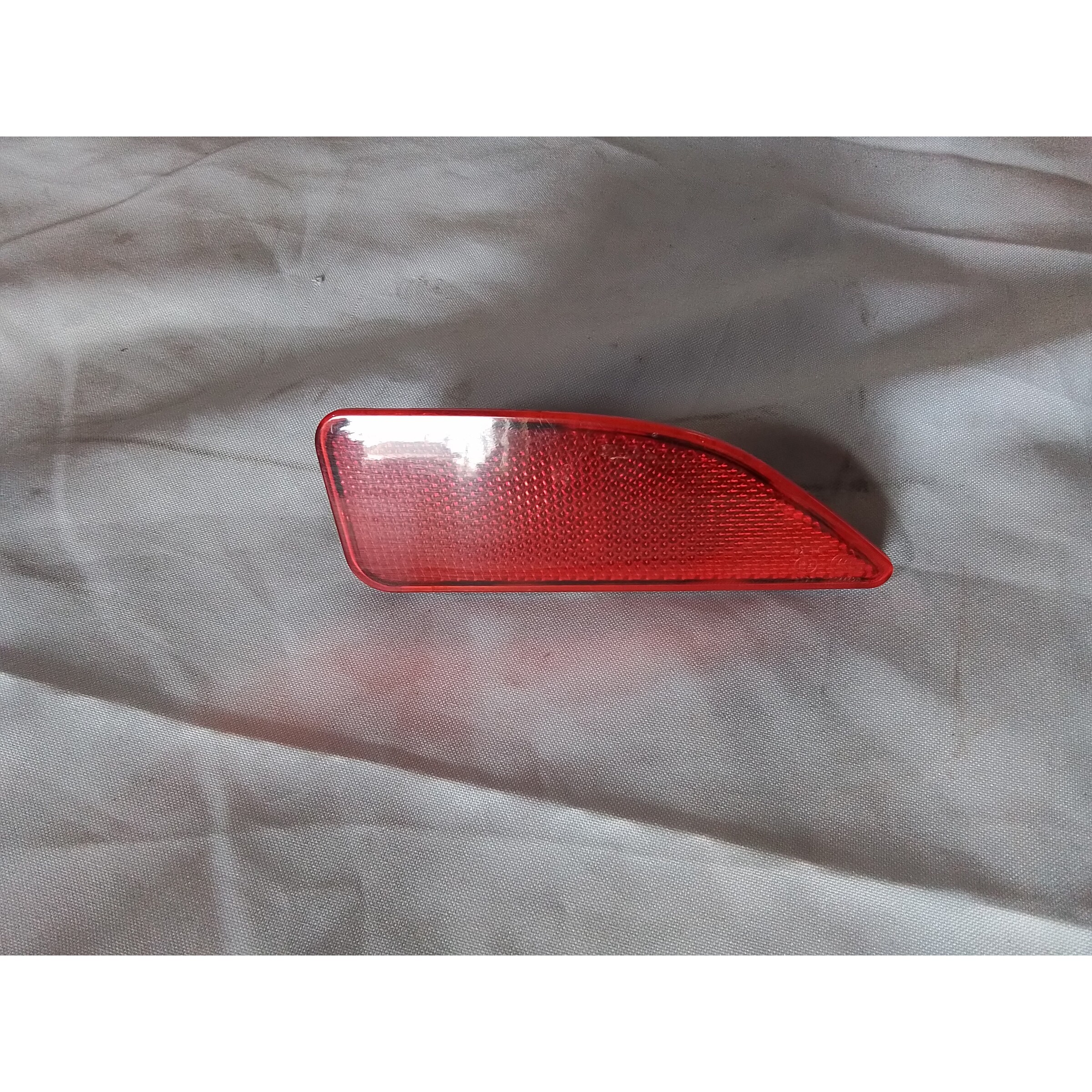 REFLECTANTE DERECHO PARACHOQUE TRASERO Changan CV1 2016