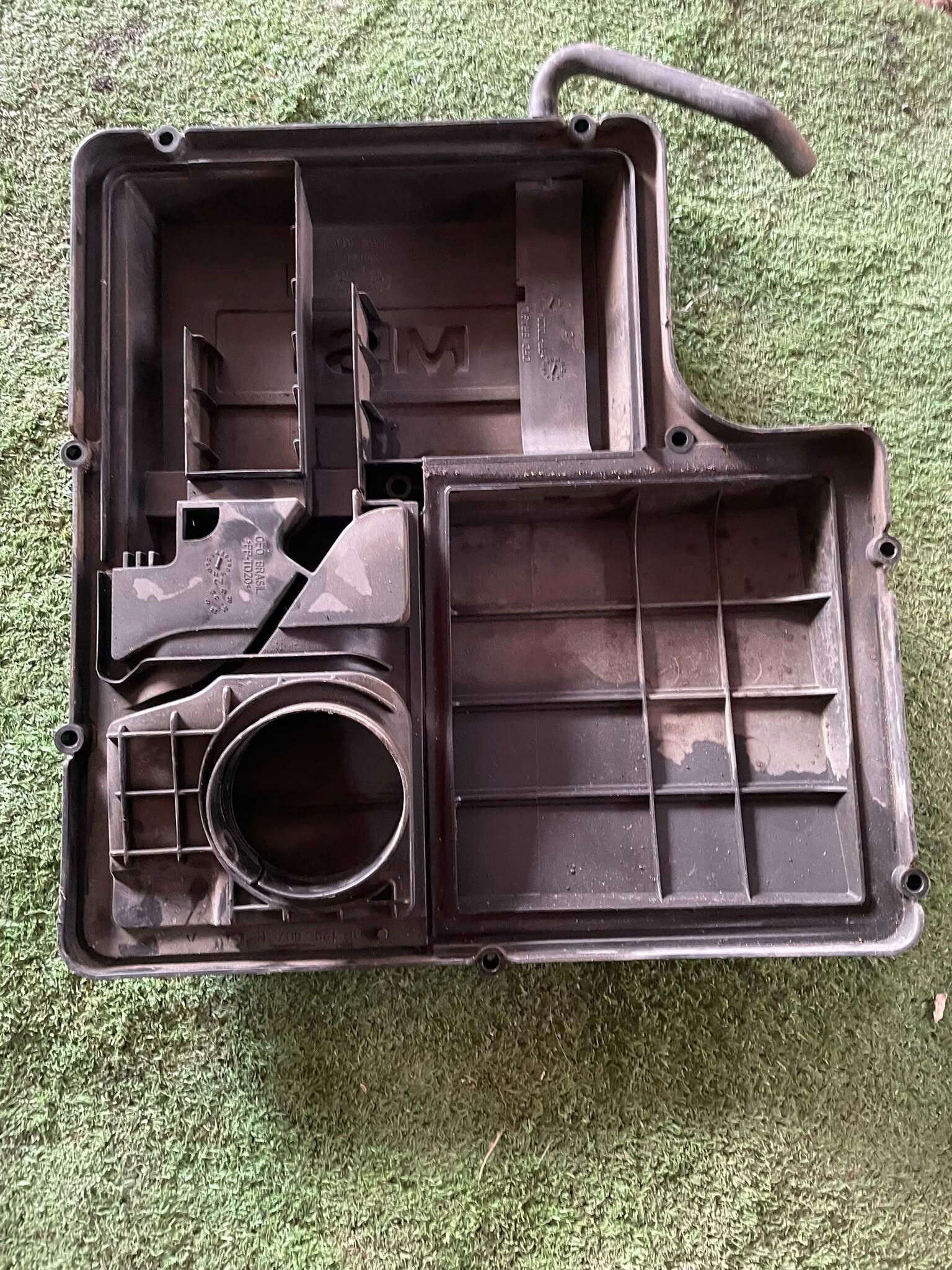 TAPA FILTRO AIRE Volkswagen VIRTUS 2019