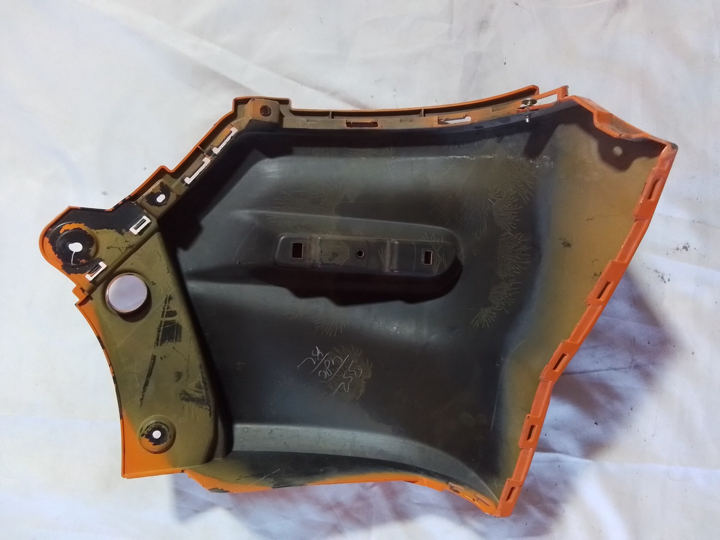 MOLDURA DERECHA PARACHOQUE TRASERO Suzuki S-PRESSO 2021