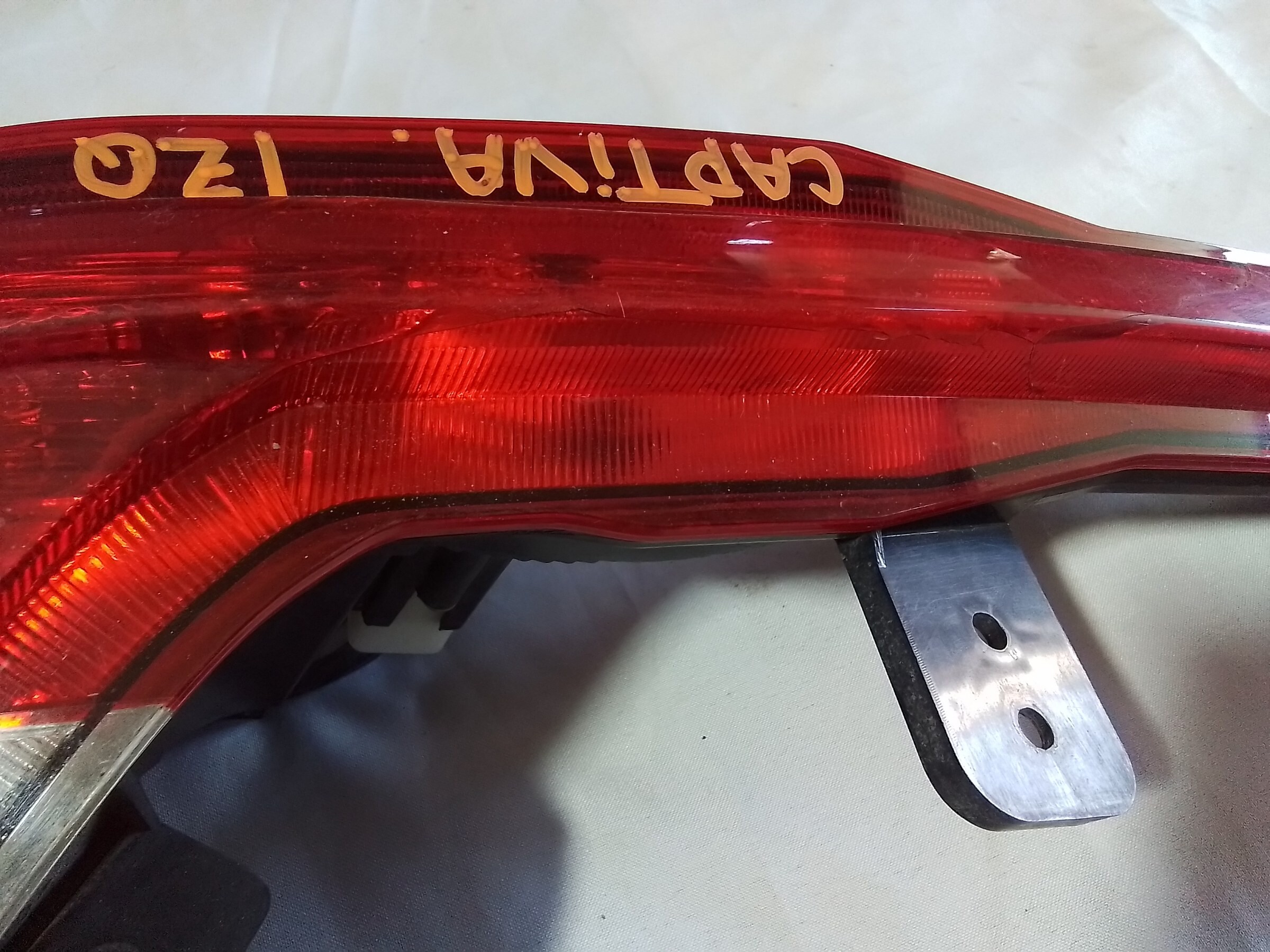 LUZ INTERMITENTE TRASERO IZQ (QUEBRADO) Chevrolet Captiva 2021