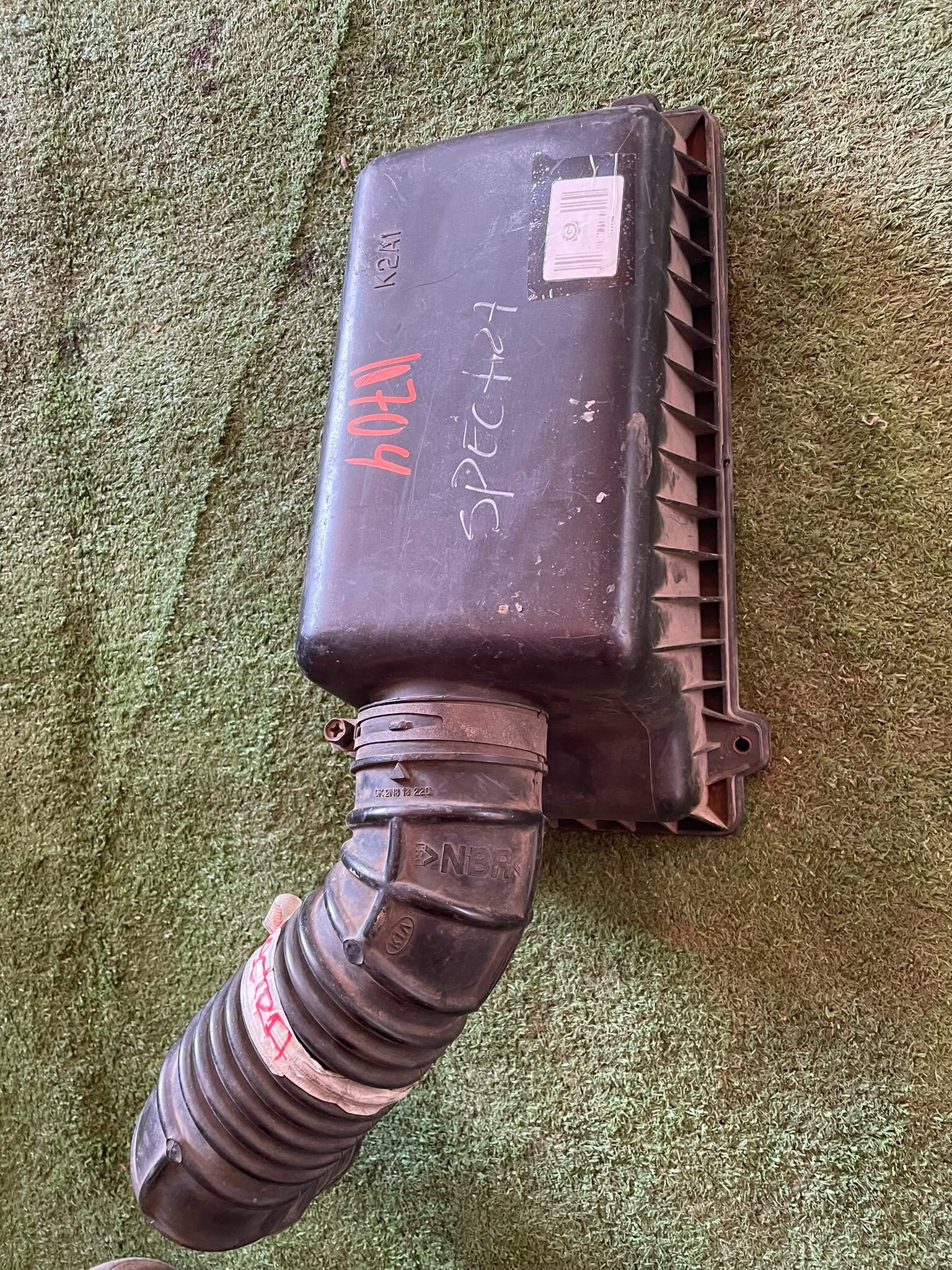 BASE PORTA FILTRO DE AIRE Kia SPECTRA 2004