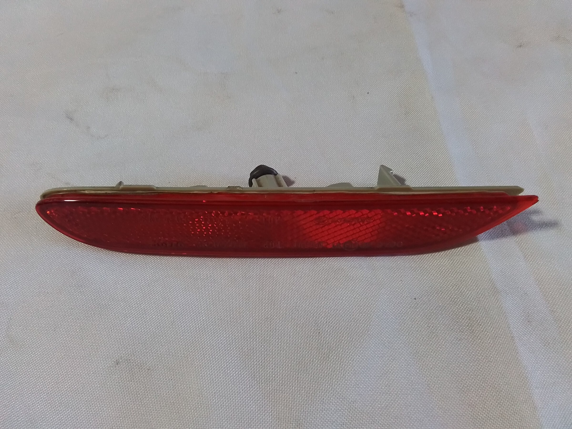 REFLECTANTE IZQ PARACHOQUE TRASERO Nissan Qashqai 2019