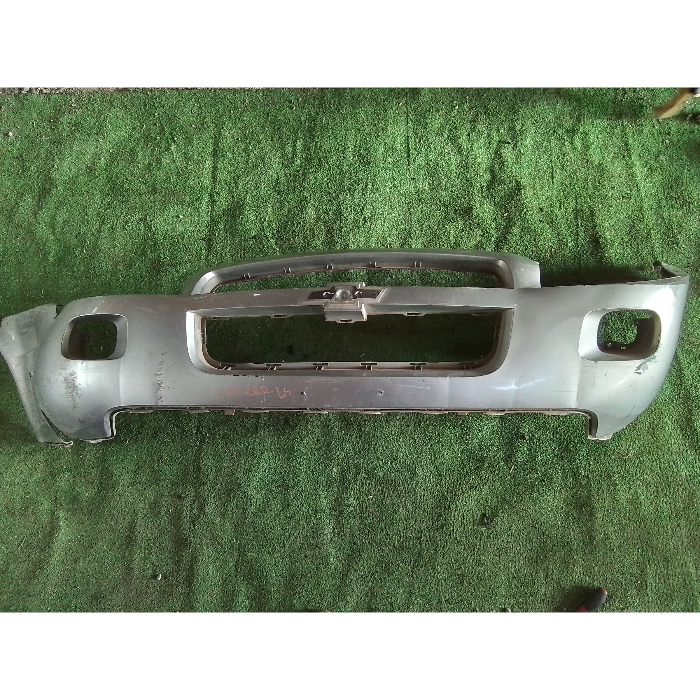 PARACHOQUE DELANTERO Chevrolet Uplander 2005