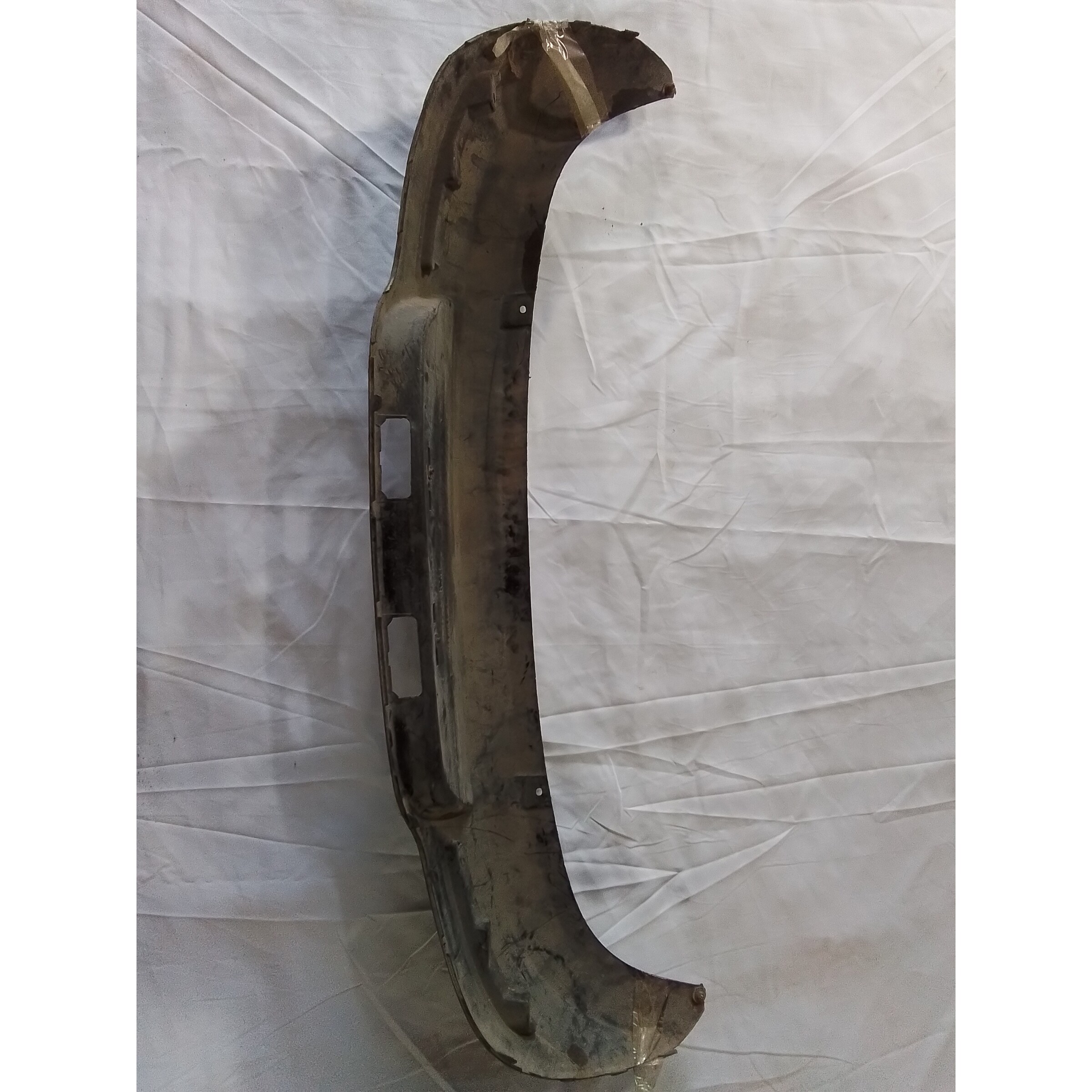 MOLDURA INFERIOR PARACHOQUE TRASERO ( DAÑO LEVE) Kia RIO 4 2014