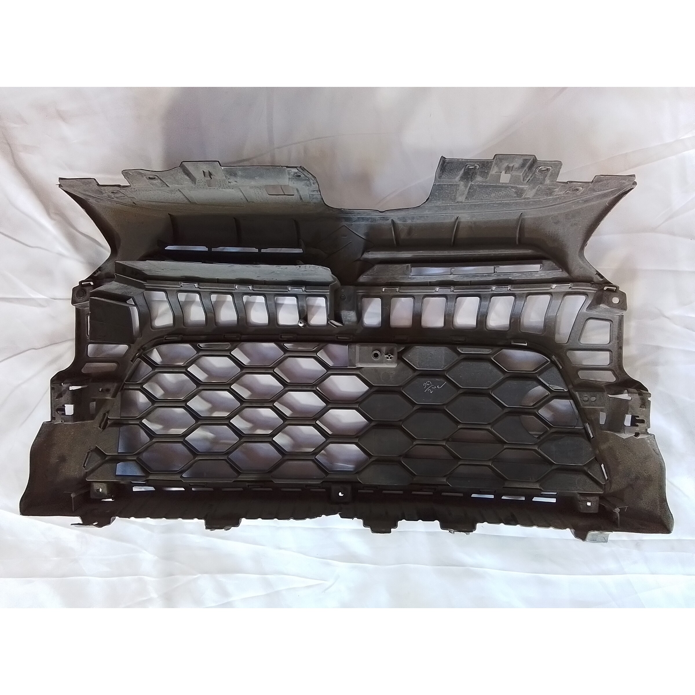 REJILLA PARACHOQUE DELANTERO Suzuki Alto 2020