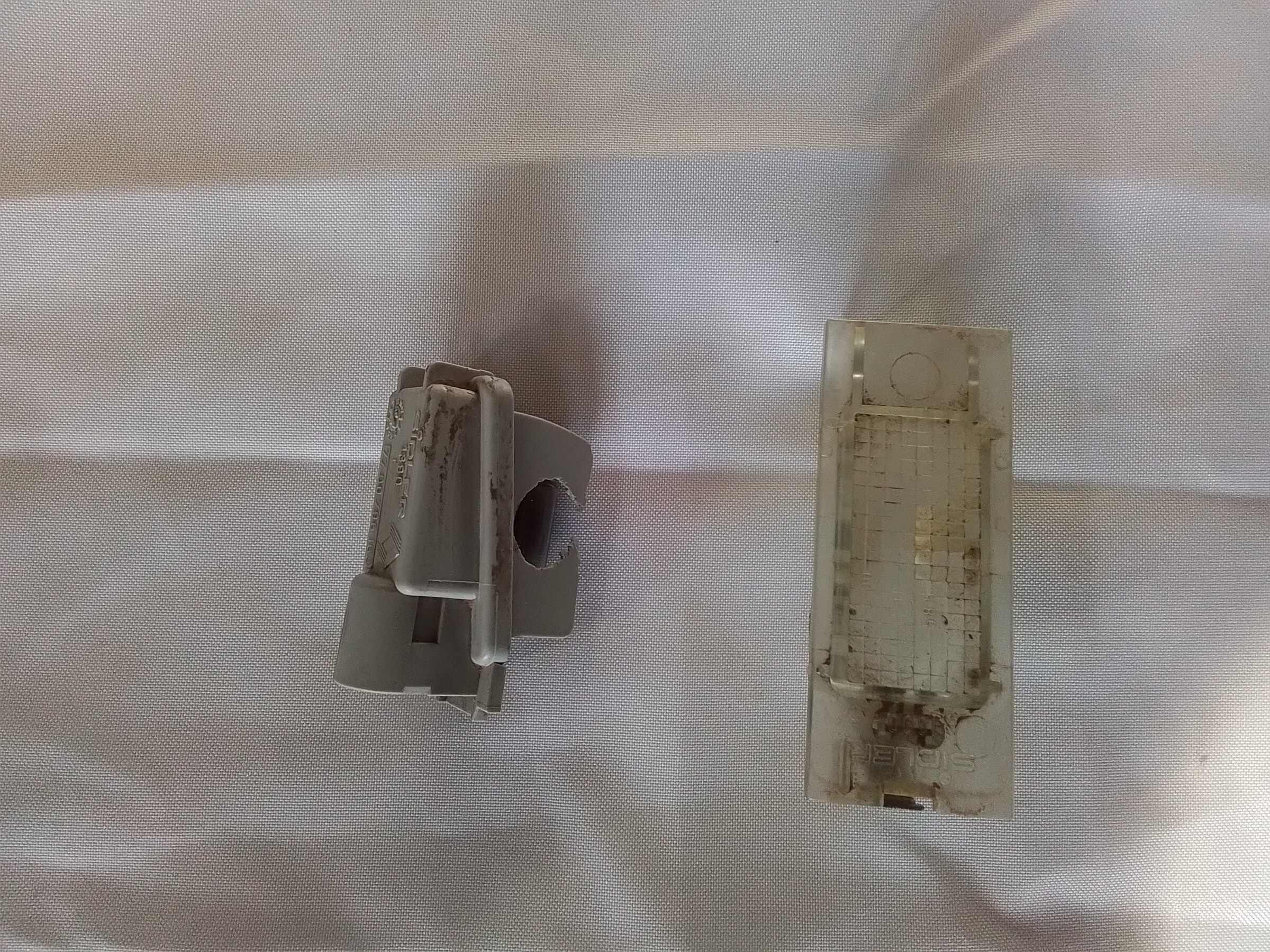 LUZ PATENTE Renault Clio 1998