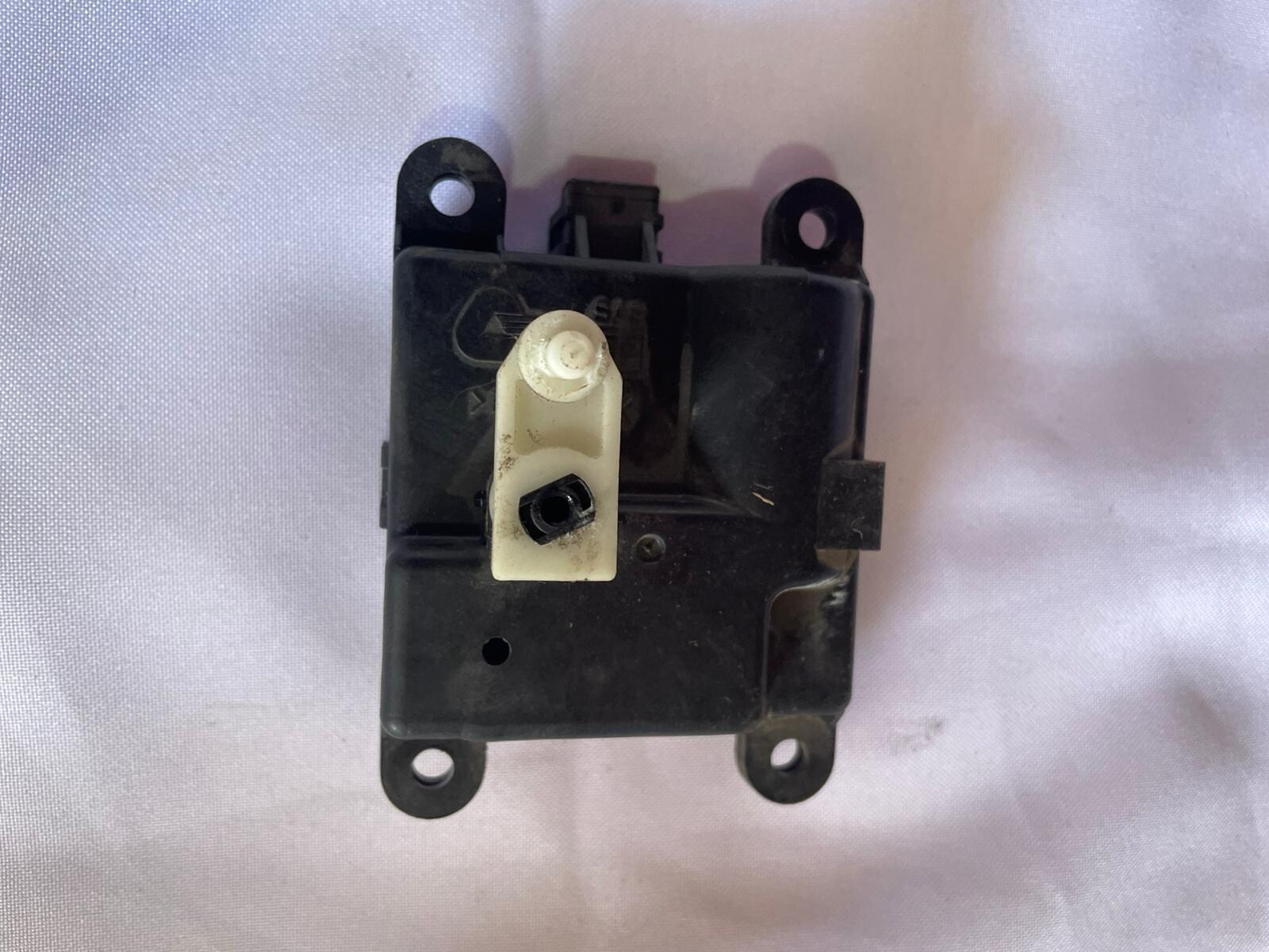 MOTOR ACTUADOR CALEFACCION Samsung SM3 2013