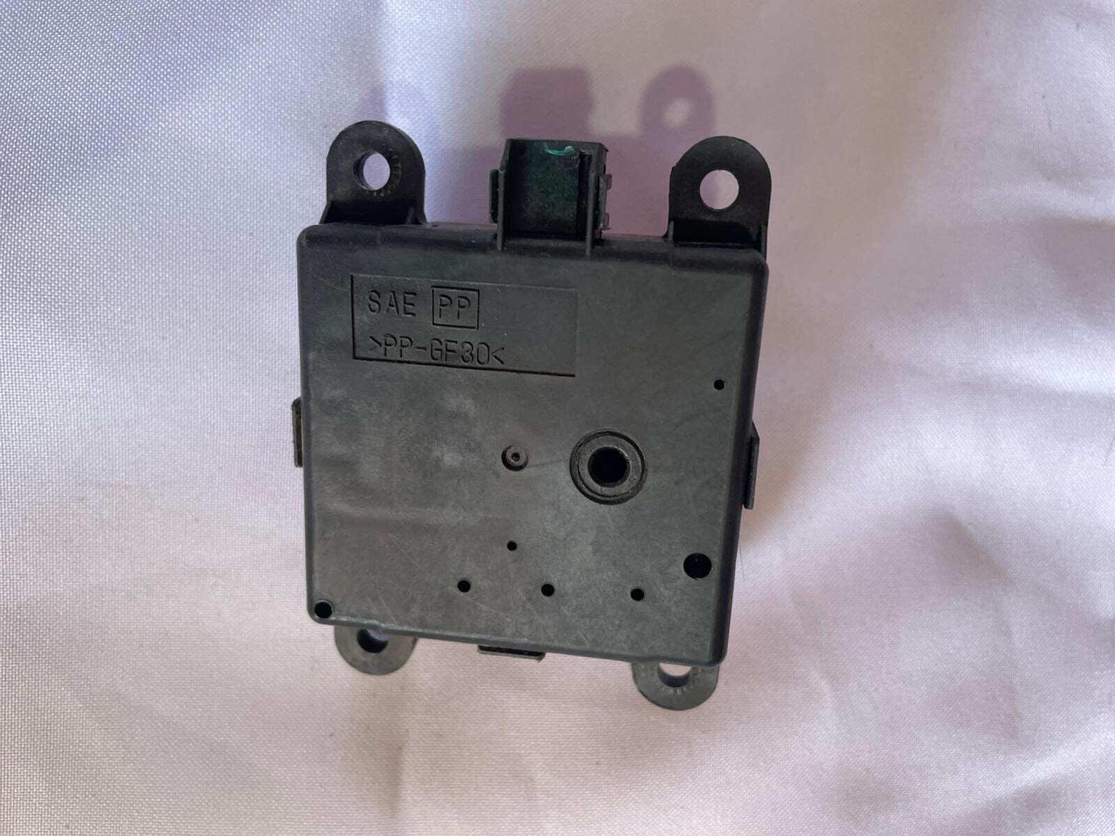 MOTOR ACTUADOR CALEFACCION Samsung SM3 2013