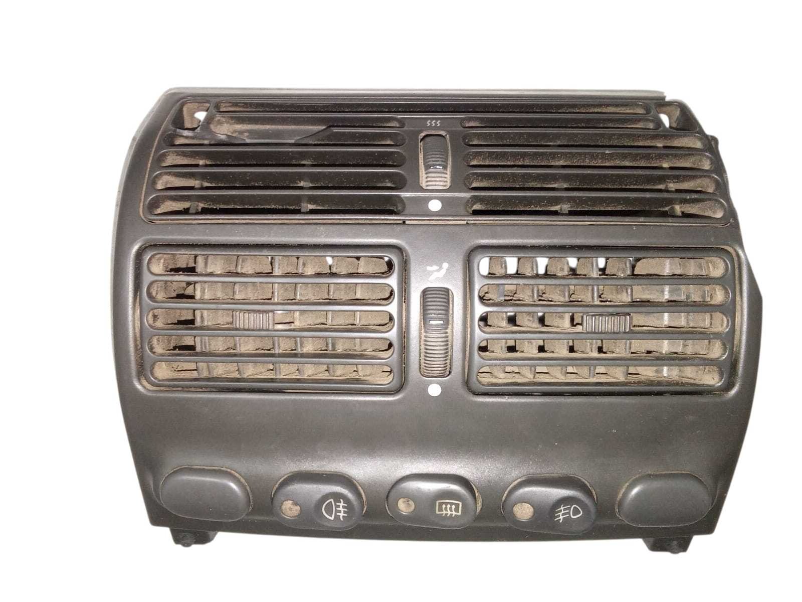 DIFUSOR CENTRAL TABLERO + BOTONES Fiat punto 75 1998
