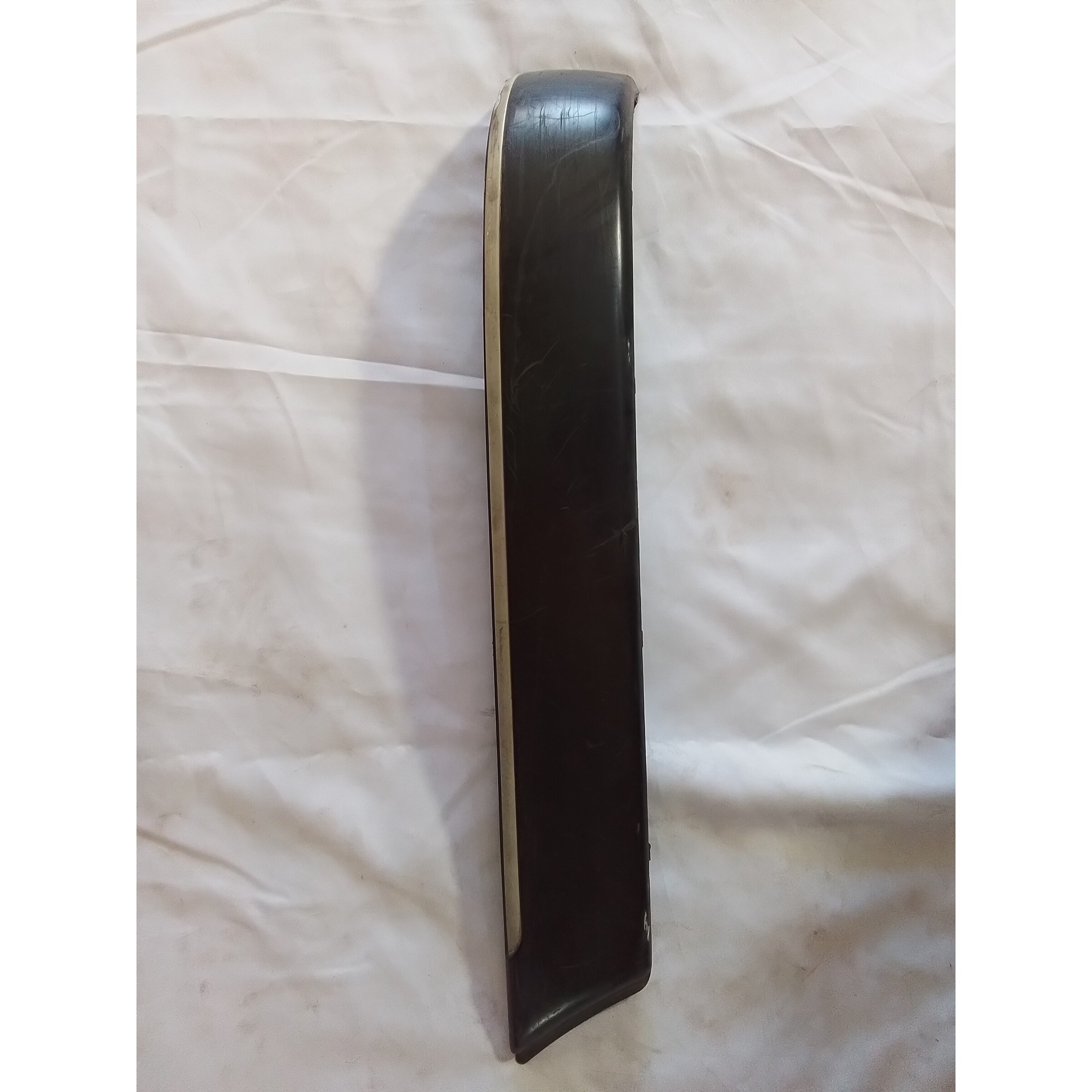 MOLDURA LATERAL IZQ PARACHOQUE Peugeot 406 2001