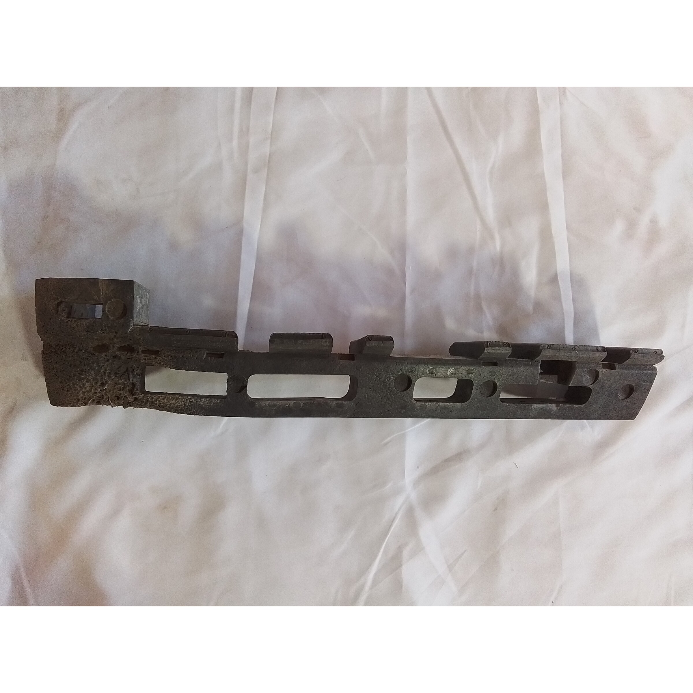 REFUERZO PARACHOQUE TRASERO IZQ Peugeot 406 2001