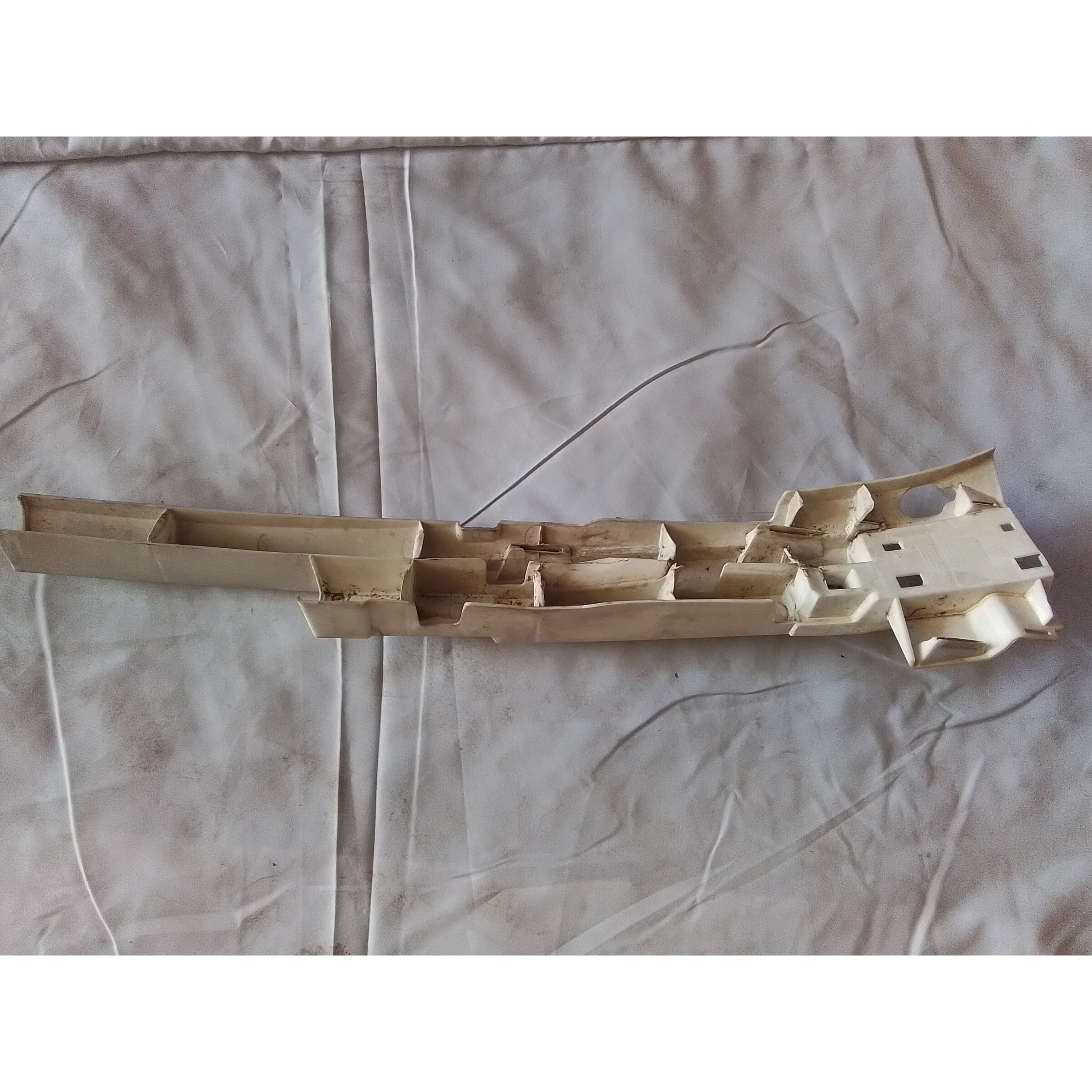 REFUERZO PAPACHOQUE DELANTERO LADO IZQ Citroen Xsara 2002