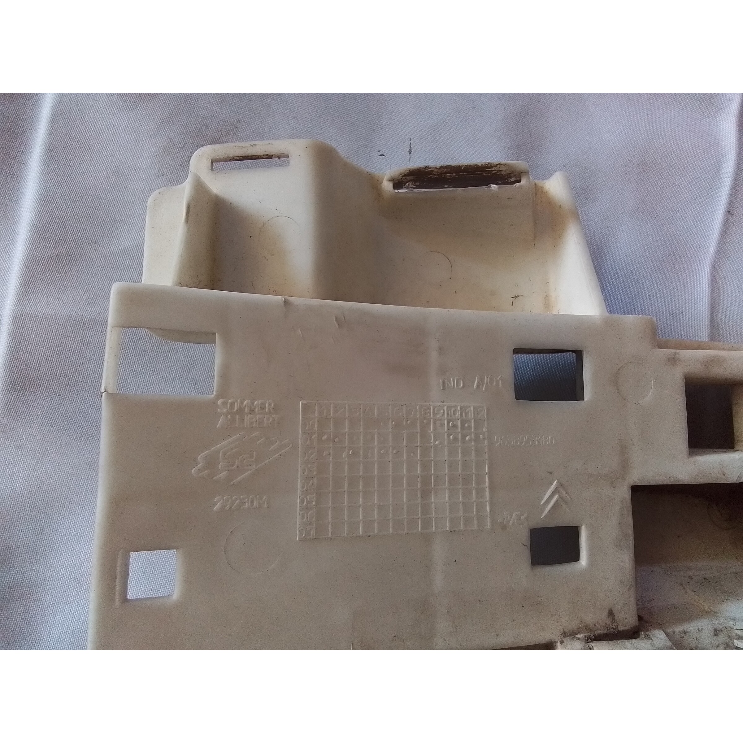REFUERZO PAPACHOQUE DELANTERO LADO IZQ Citroen Xsara 2002