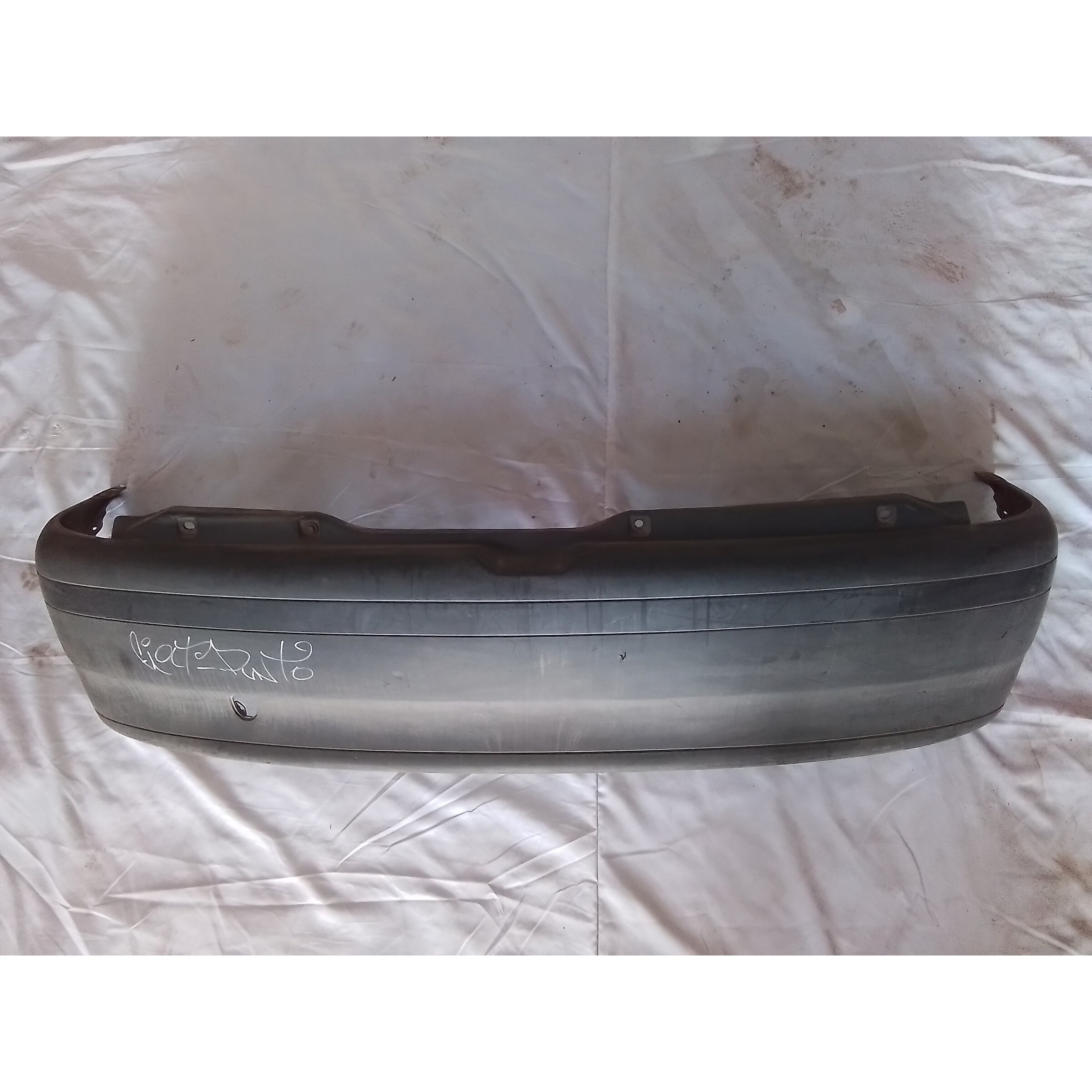 PARACHOQUE TRASERO Fiat punto 75 1998