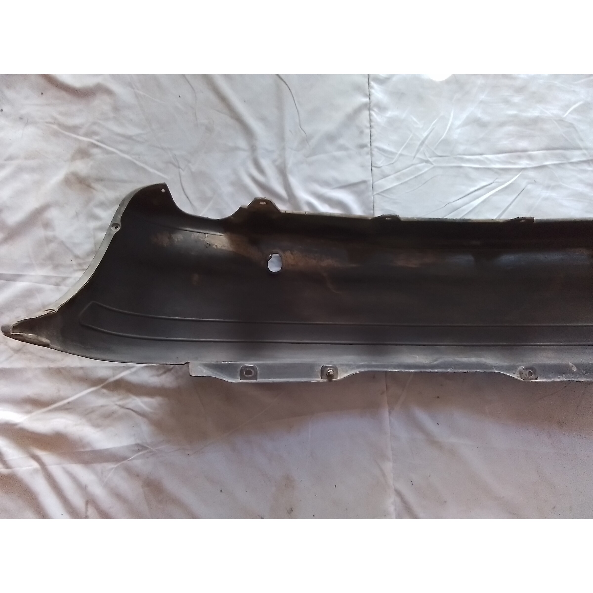 PARACHOQUE TRASERO Fiat punto 75 1998