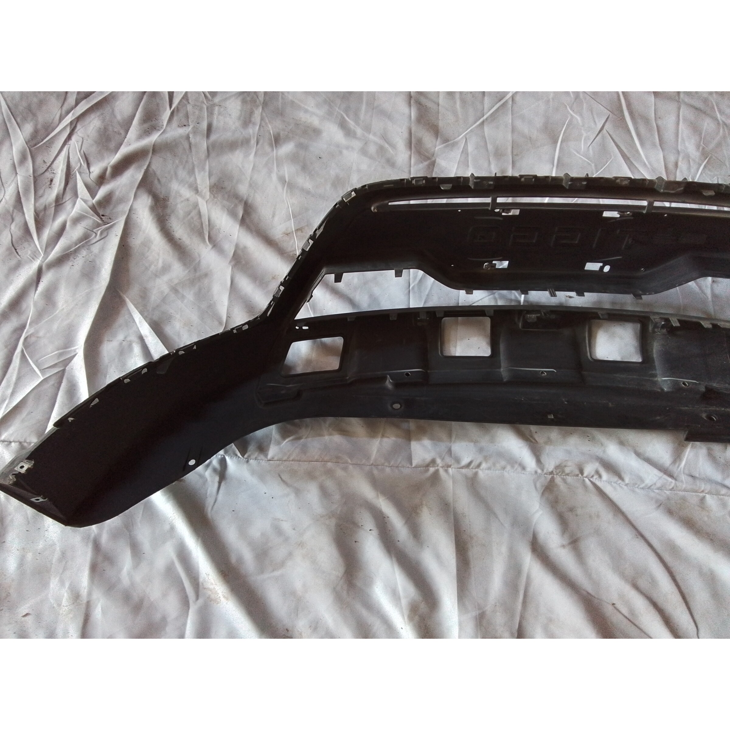 PARACHOQUE DELANTERO INFERIOR Chery Tiggo 2 2023