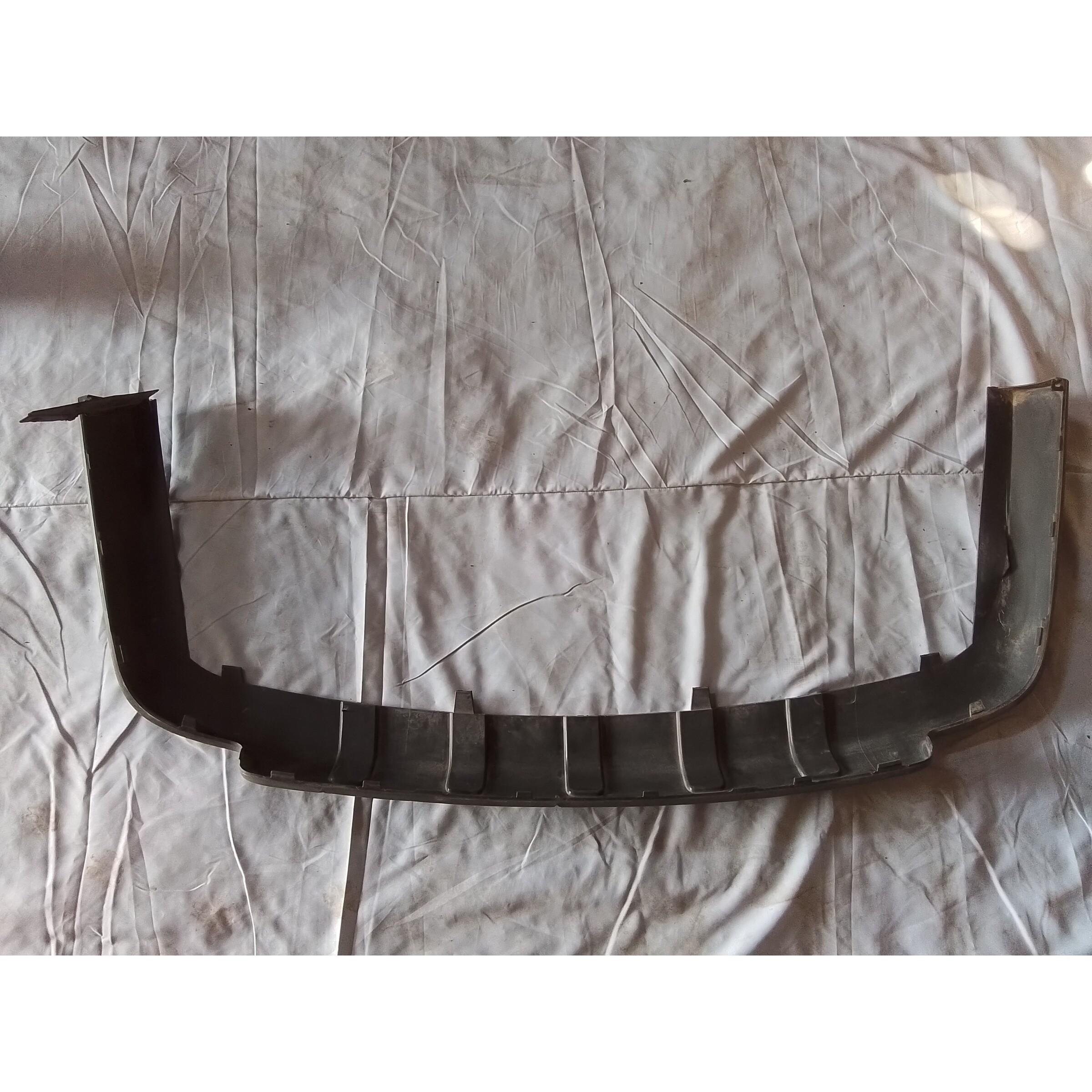 MOLDURA INFERIOR PARACHOQUE DELANTERO Chevrolet Uplander 2005