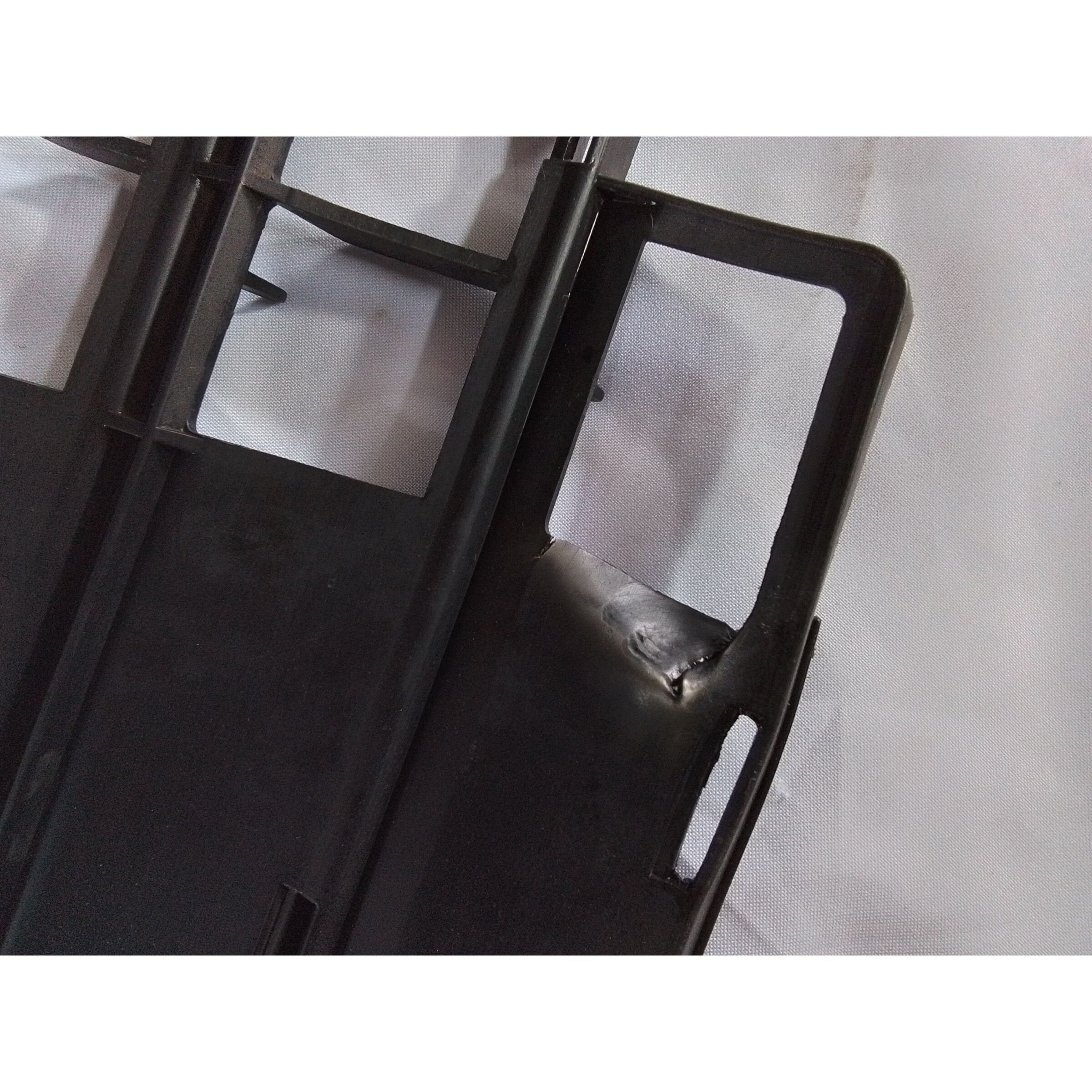 REJILLA FRONTAL PARACHOQUE DELANTERO Citroen Xsara 2003