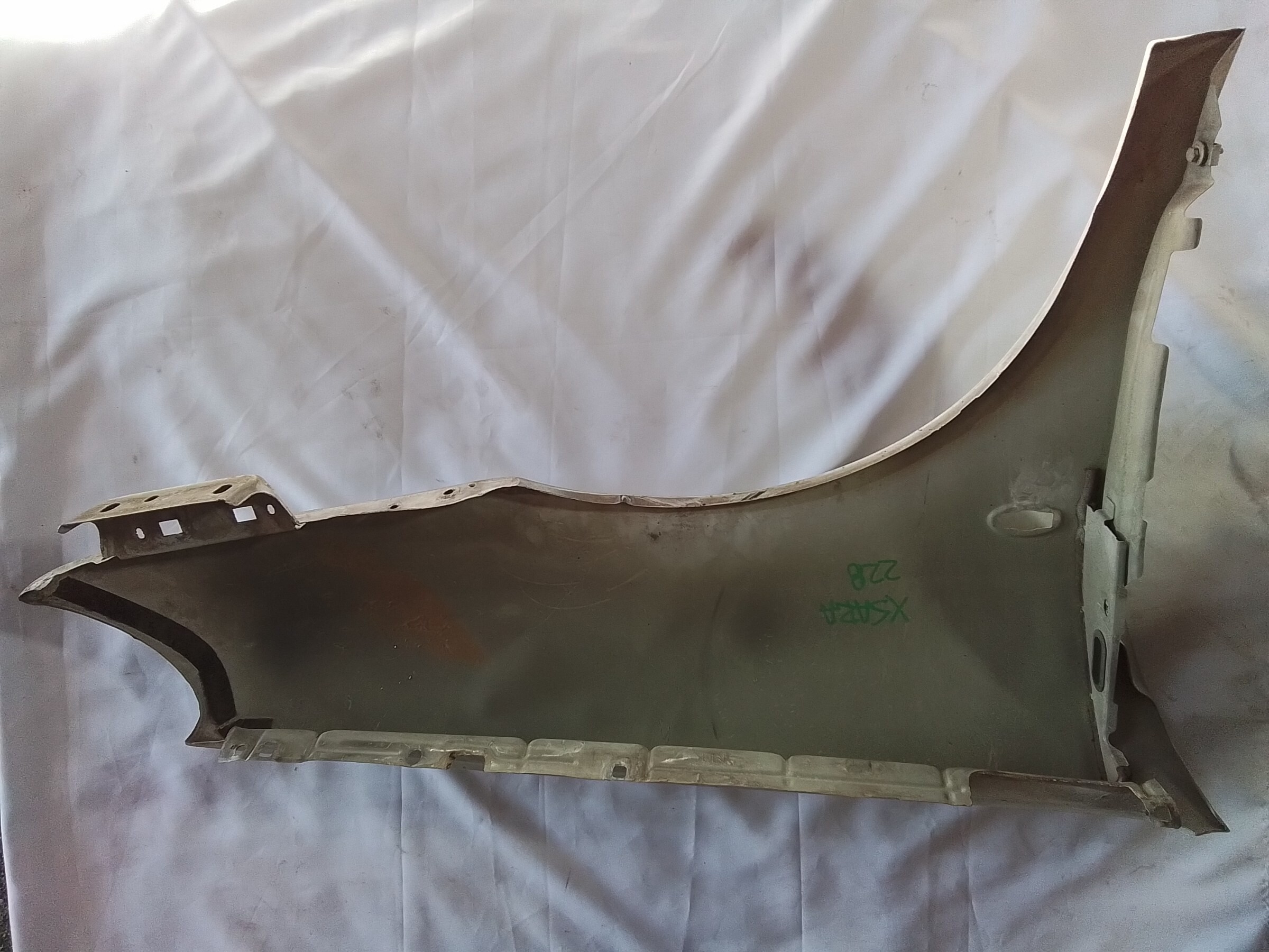 TAPABARRO DELANTERO IZQUIERDO Citroen Xsara 2002
